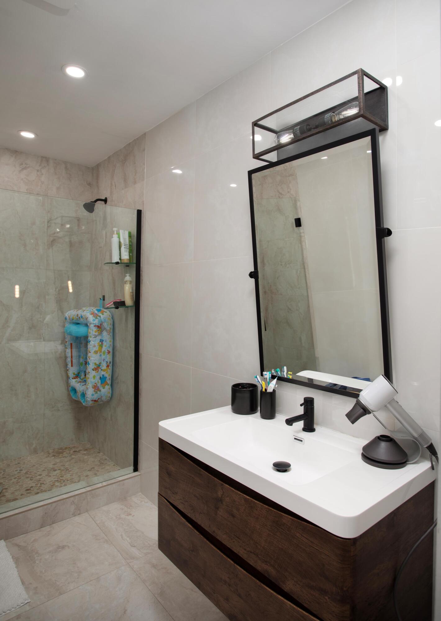 1105 17th Street Property Photo 13