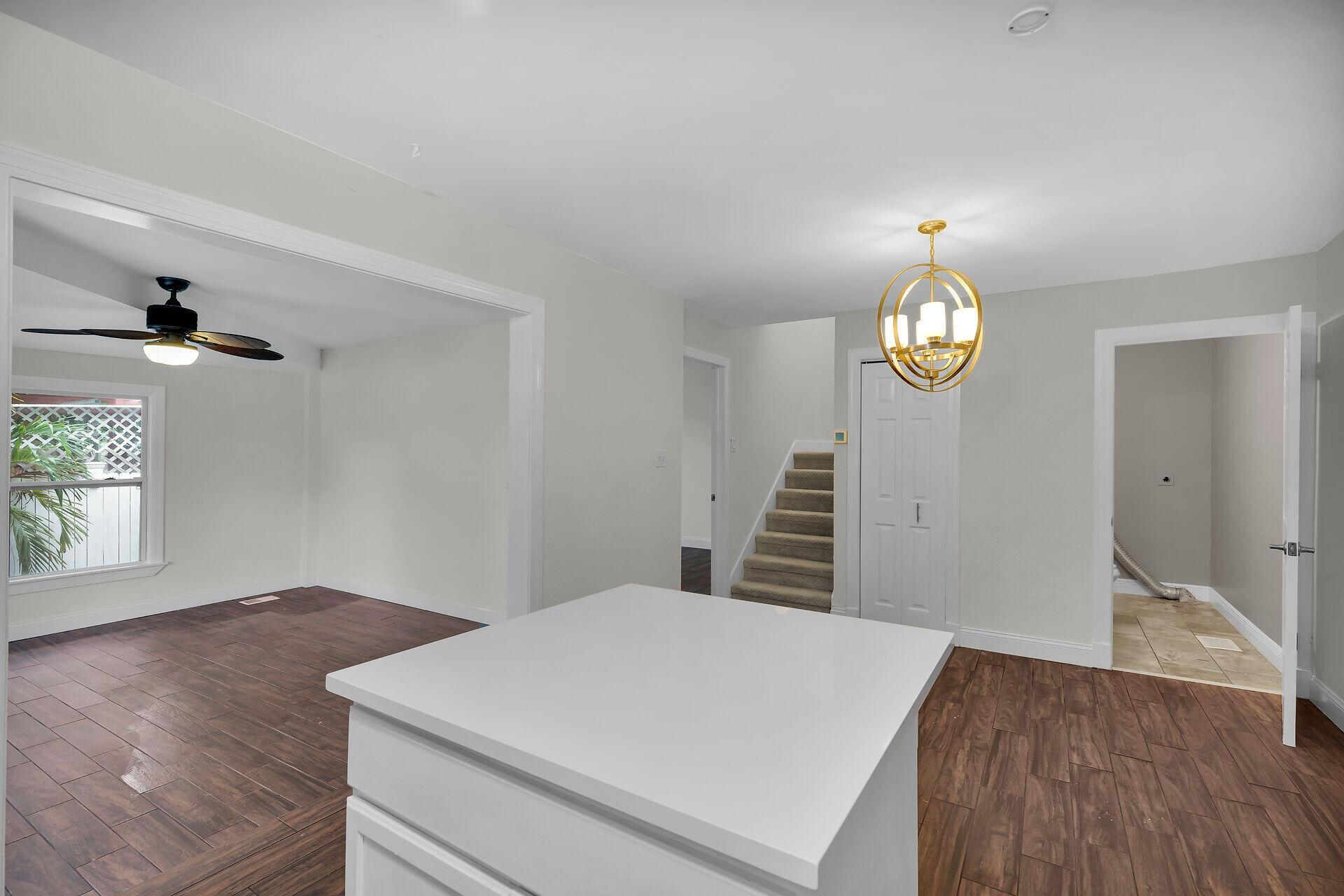3206 Harriet Avenue Property Photo 13