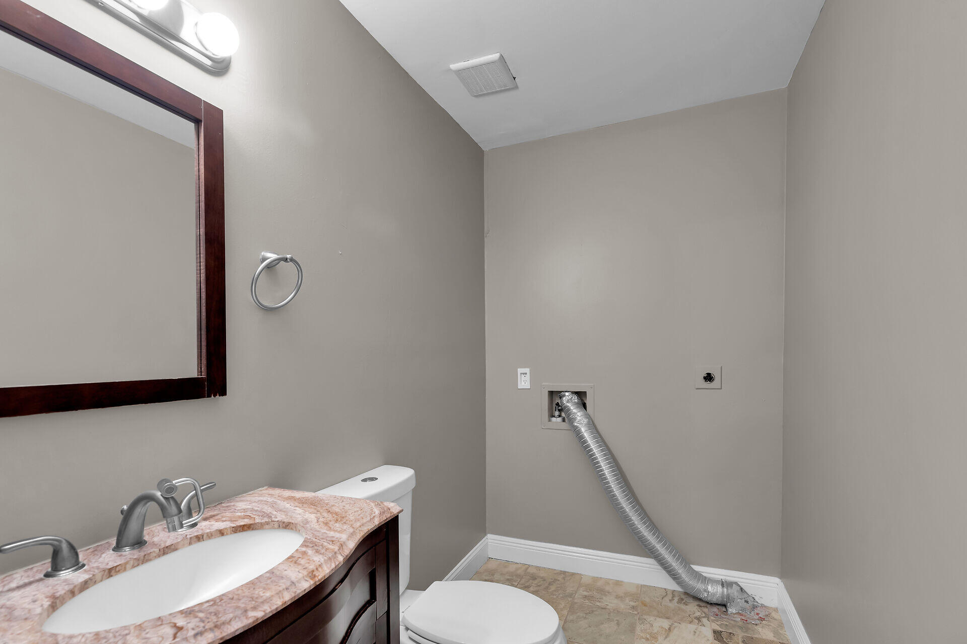 3206 Harriet Avenue Property Photo 14