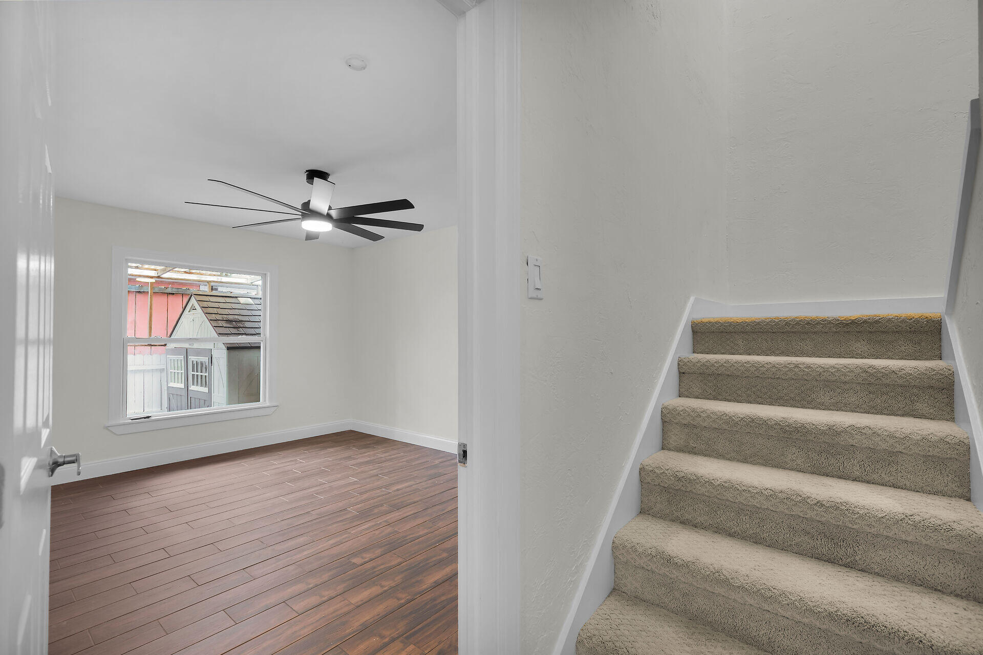 3206 Harriet Avenue Property Photo 18