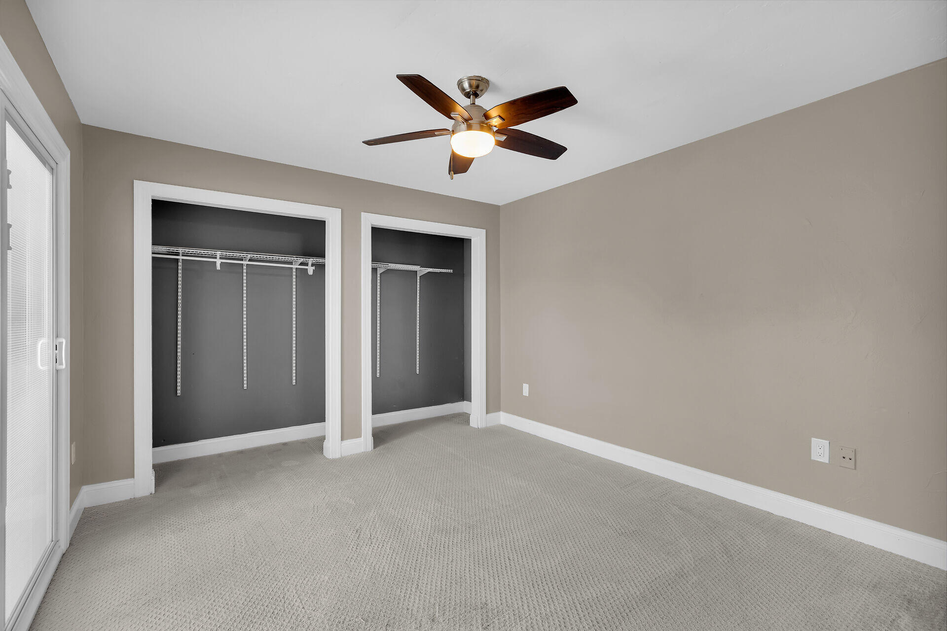 3206 Harriet Avenue Property Photo 21