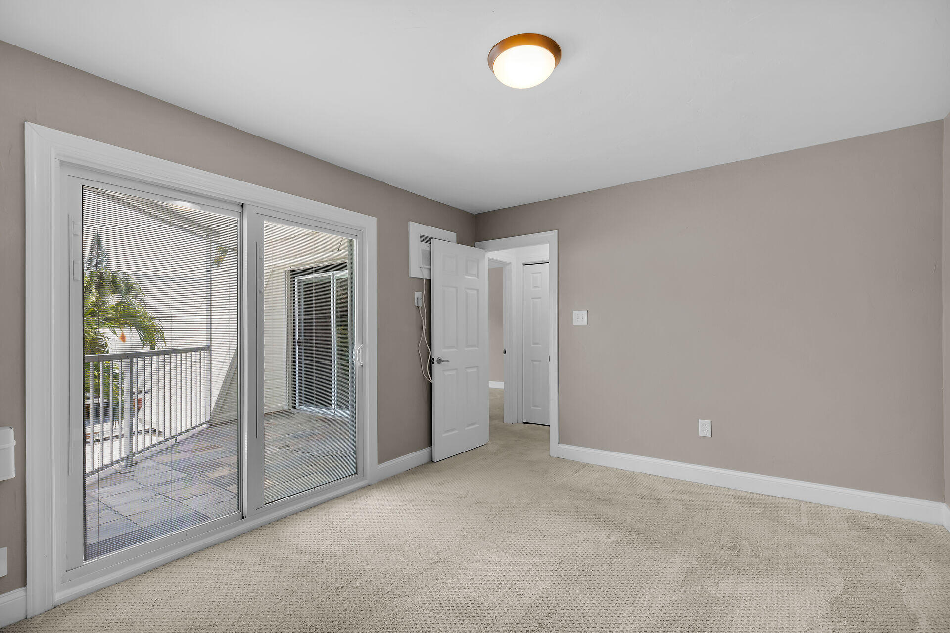 3206 Harriet Avenue Property Photo 30