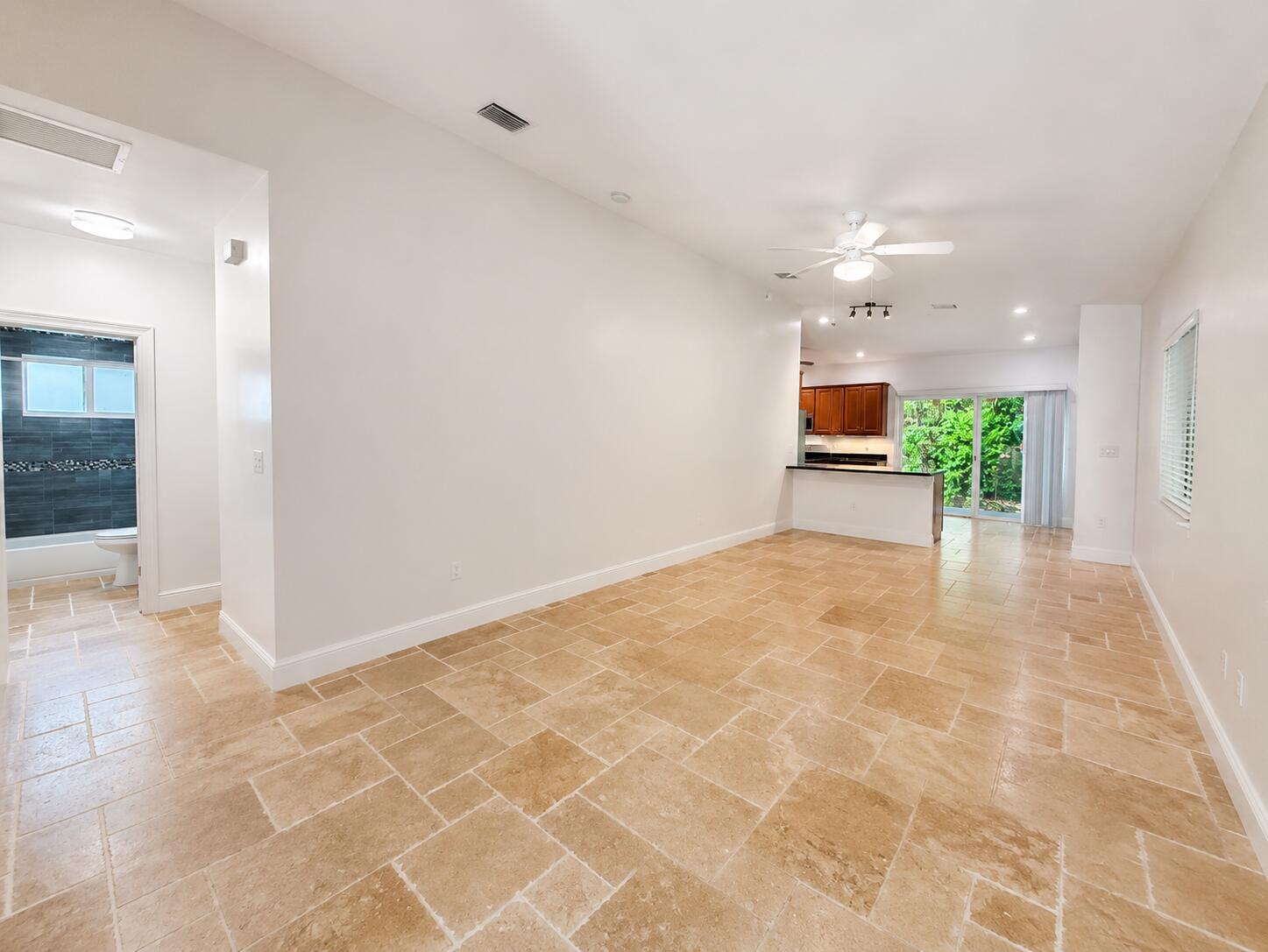 635 Cabrera Street Property Photo 5