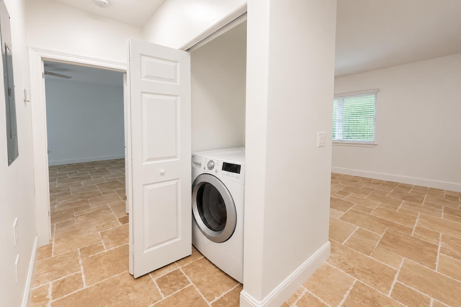 635 Cabrera Street Property Photo 14