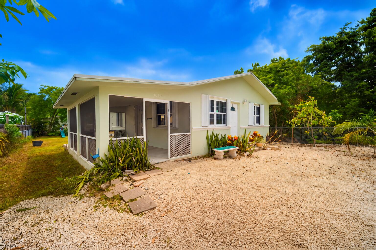 30354 Palm Drive Property Photo 5