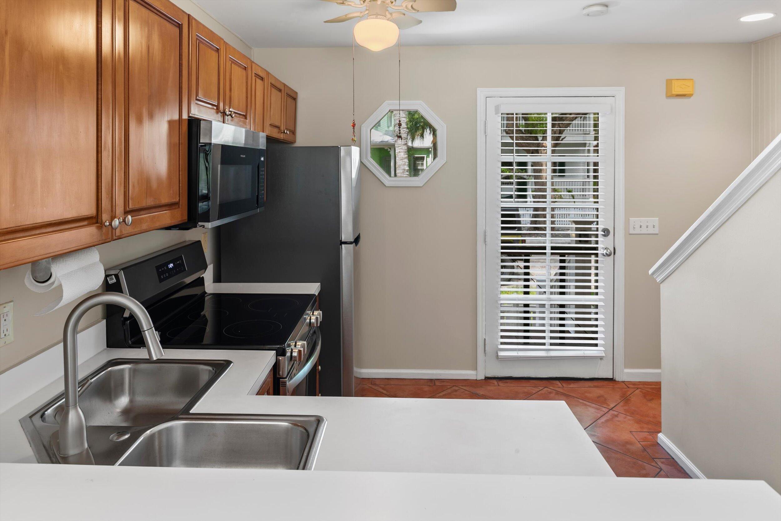 19 Spoonbill Way Property Photo 5