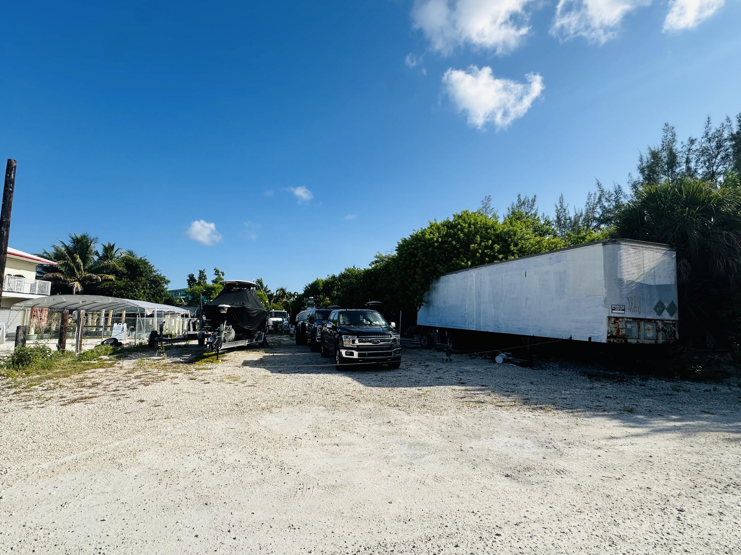 22776 Overseas Property Photo 4