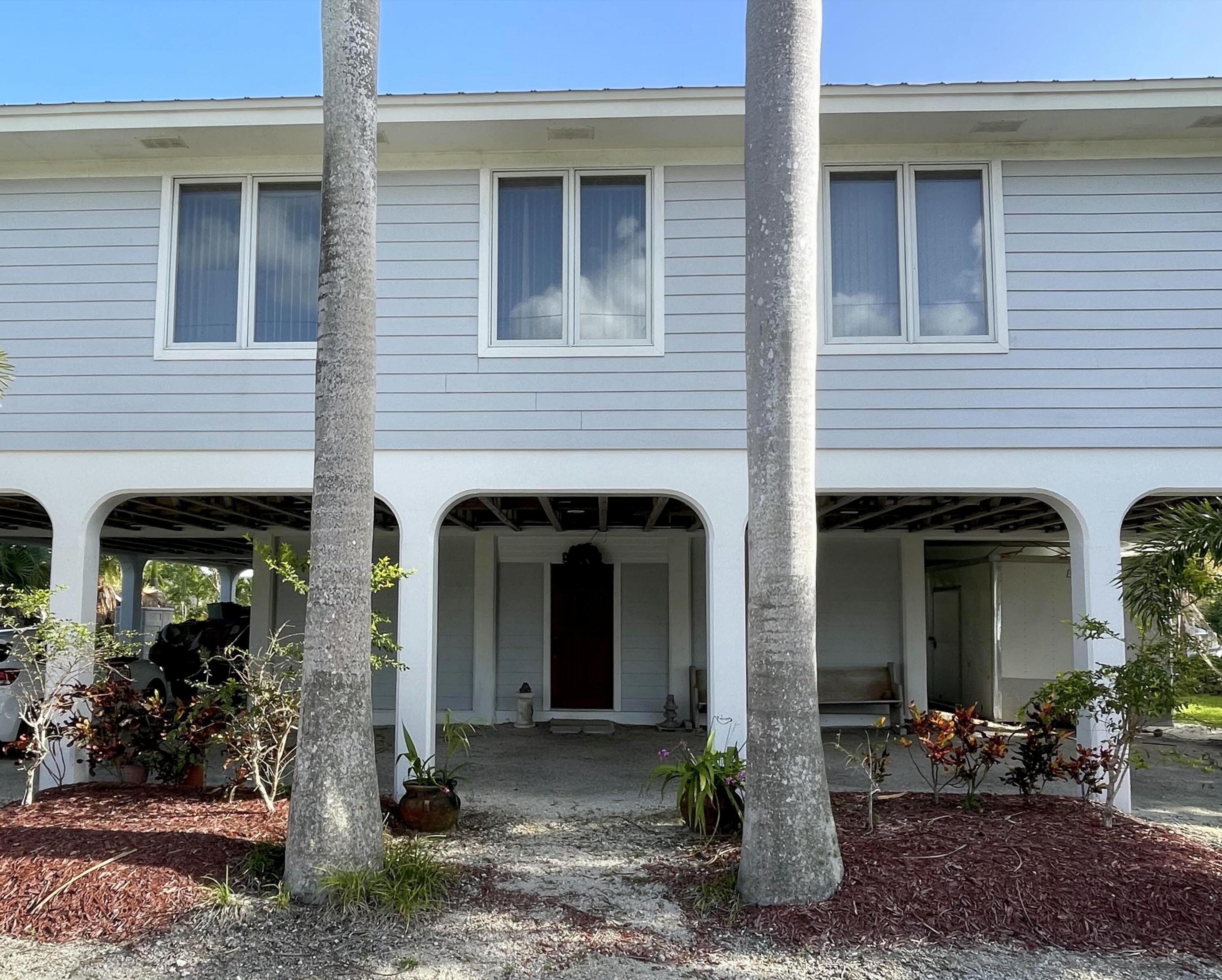 182 Venetian Way Property Photo 4
