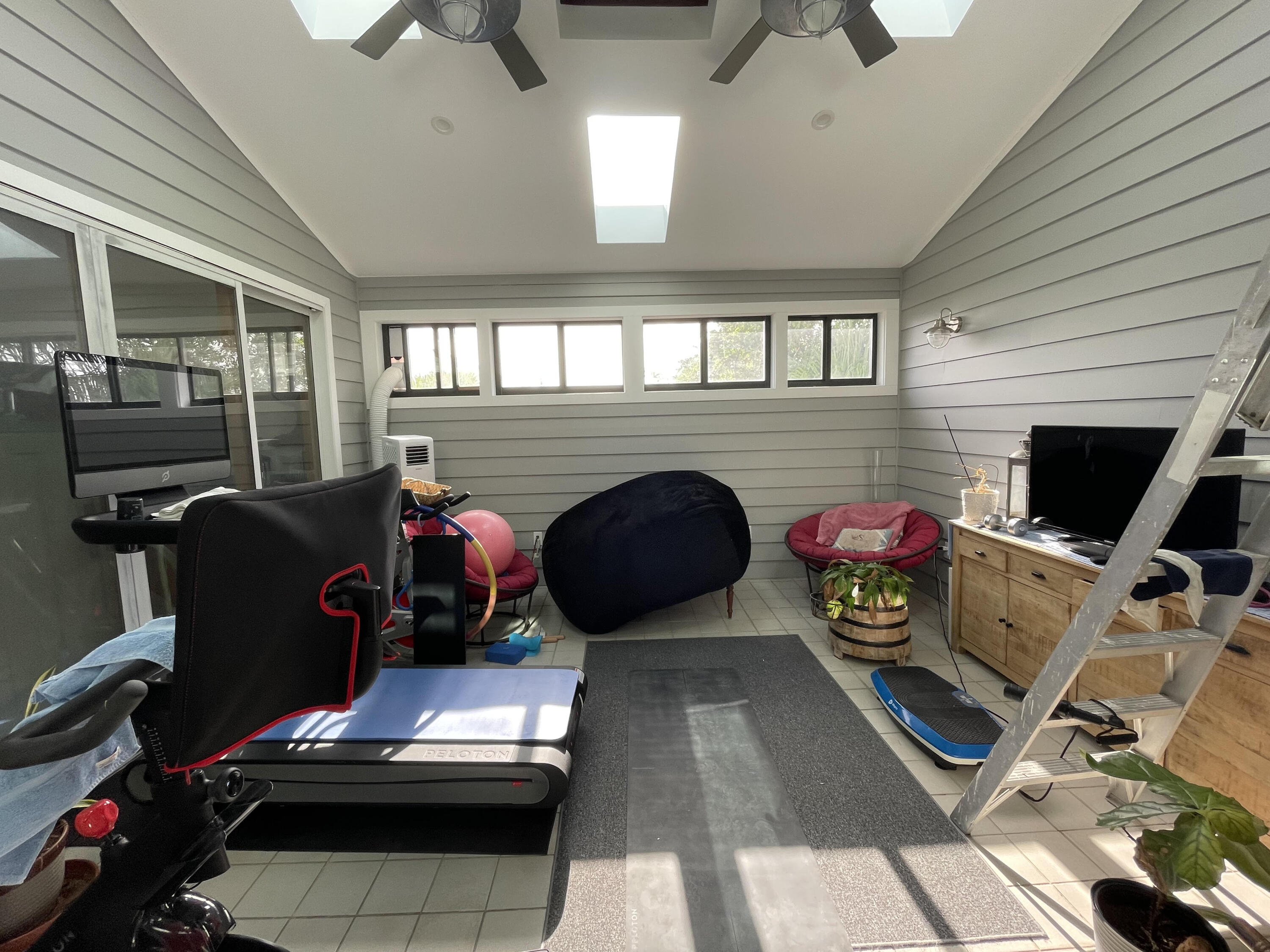 182 Venetian Way Property Photo 14