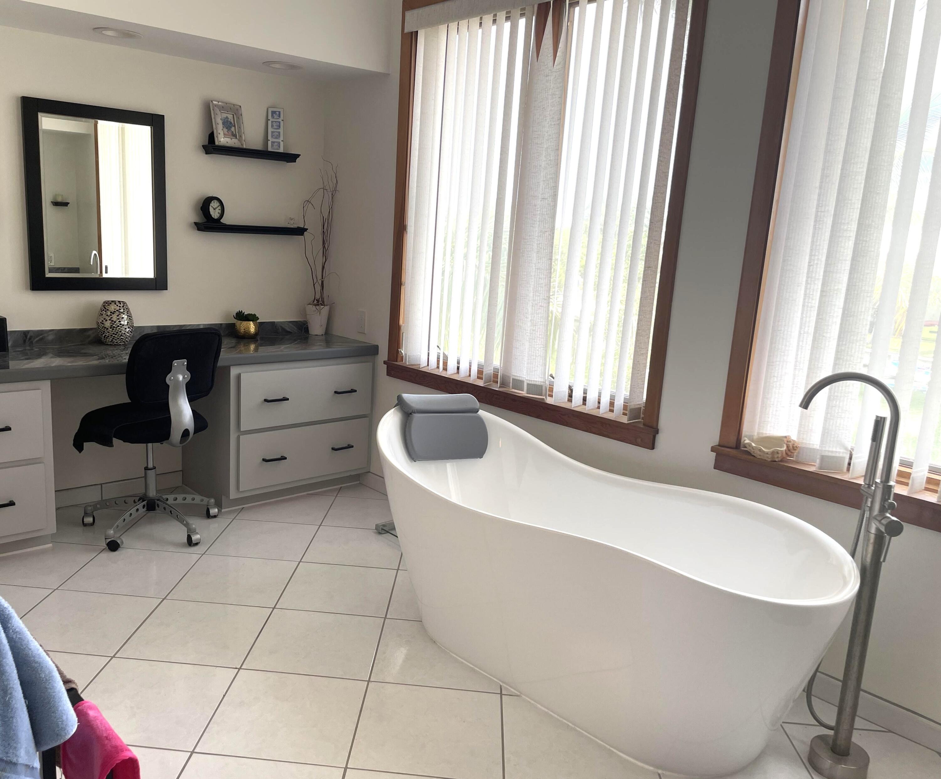 182 Venetian Way Property Photo 22