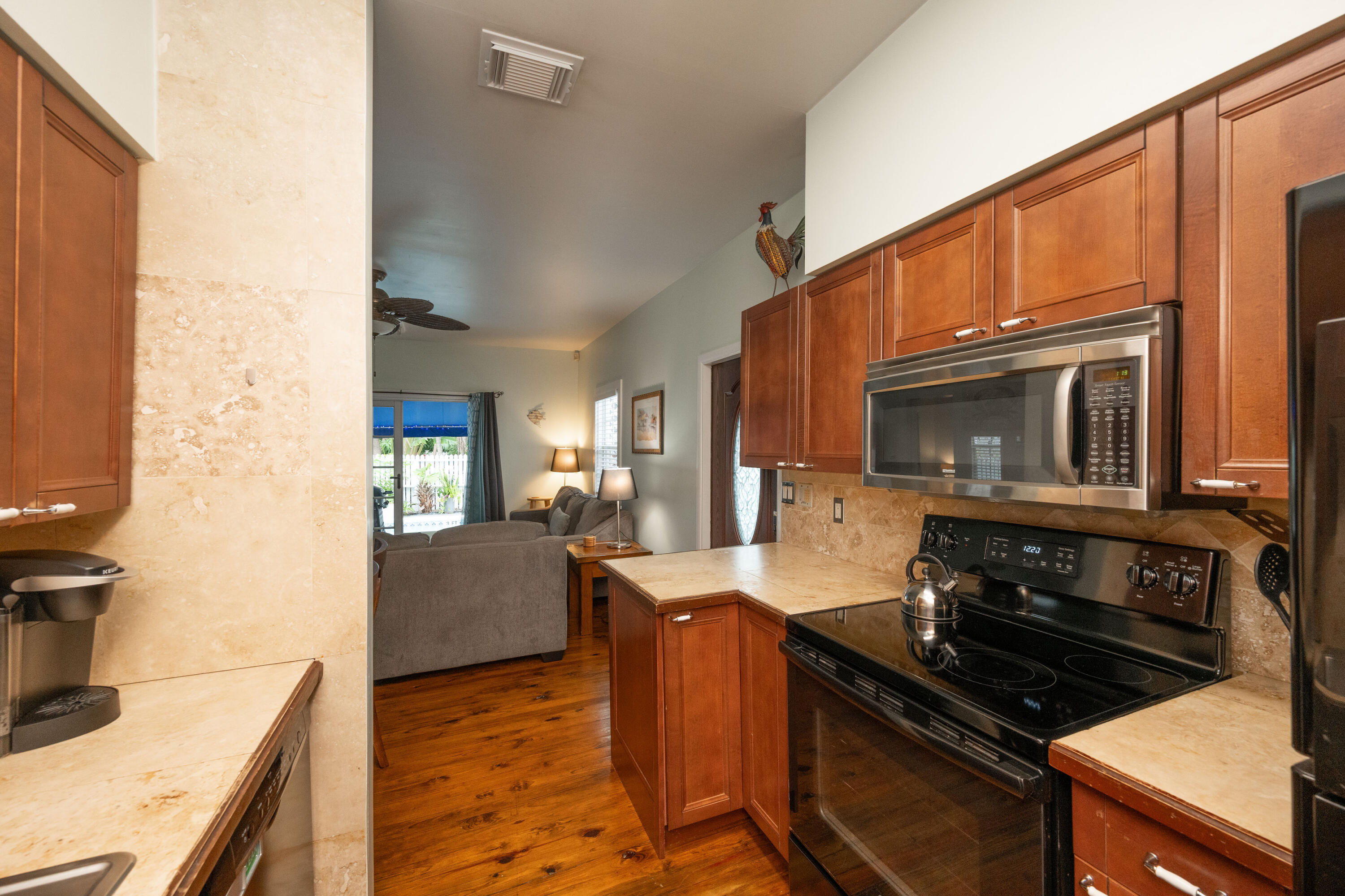 906 Truman Avenue 2 Property Photo 21