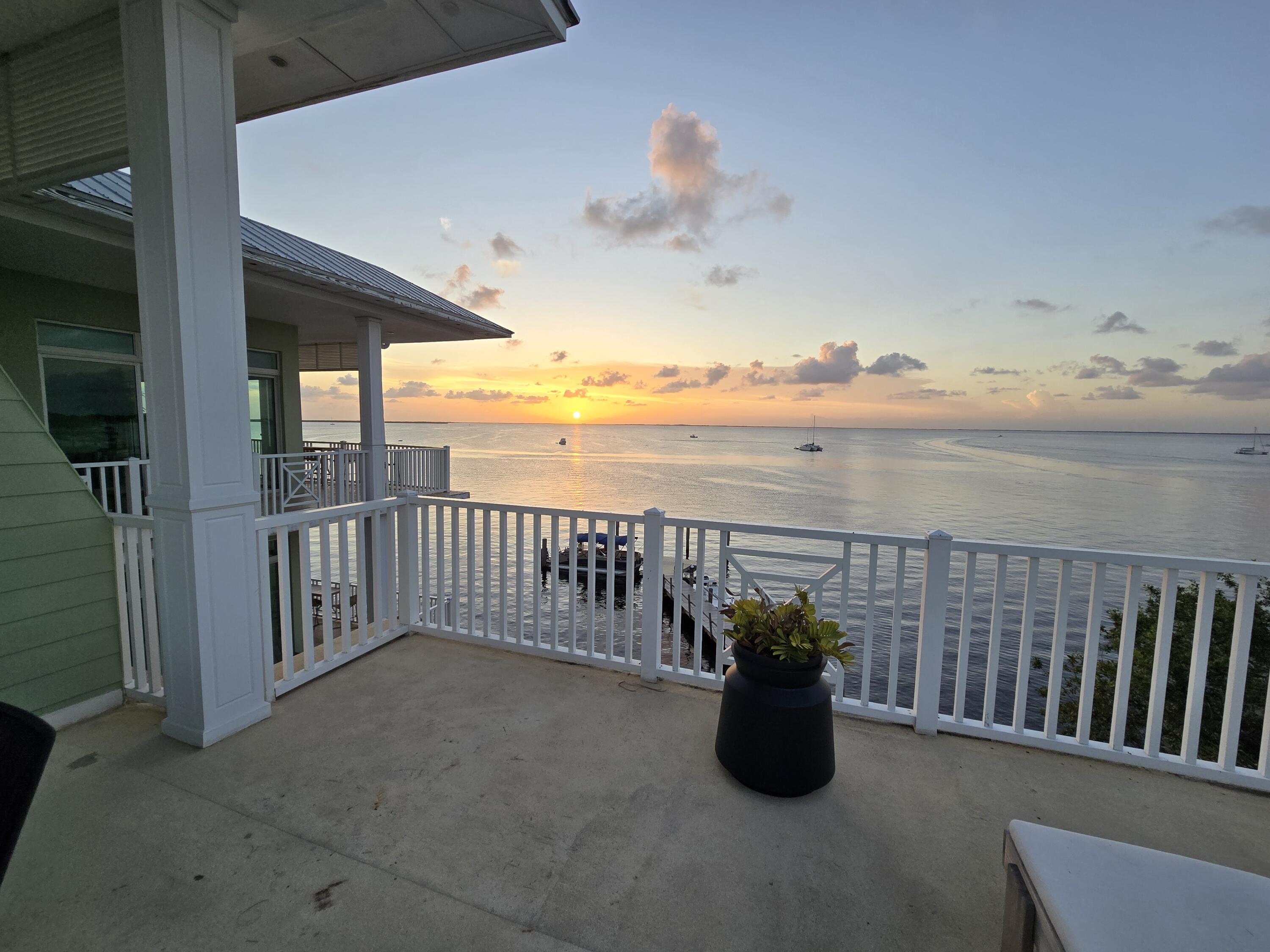 104000 Overseas Highway Property Photo 1