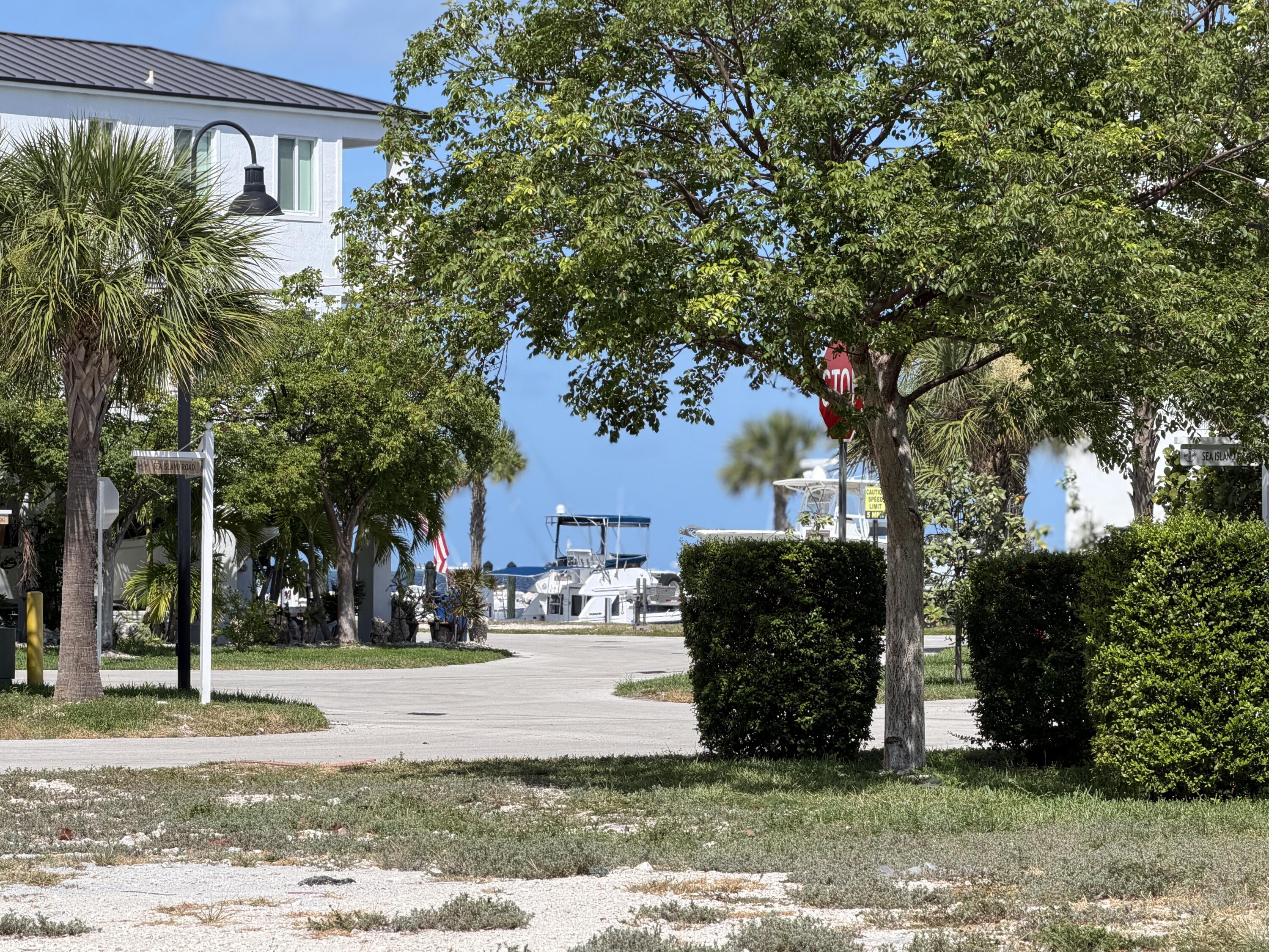 94825 Overseas Highway 50 Property Photo 4