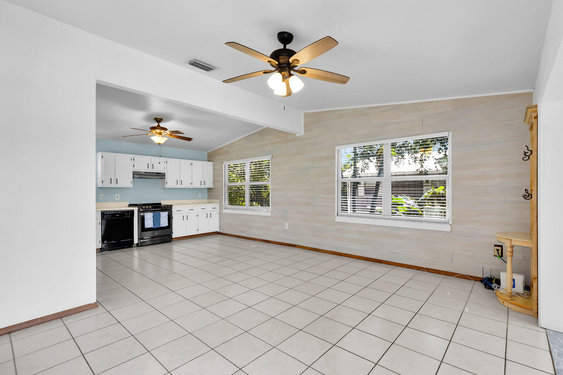 1821 Bittersweet Avenue Property Photo 15