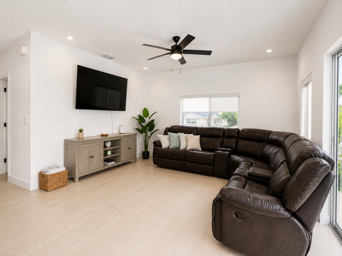 241 Hispanola Road Property Photo 8