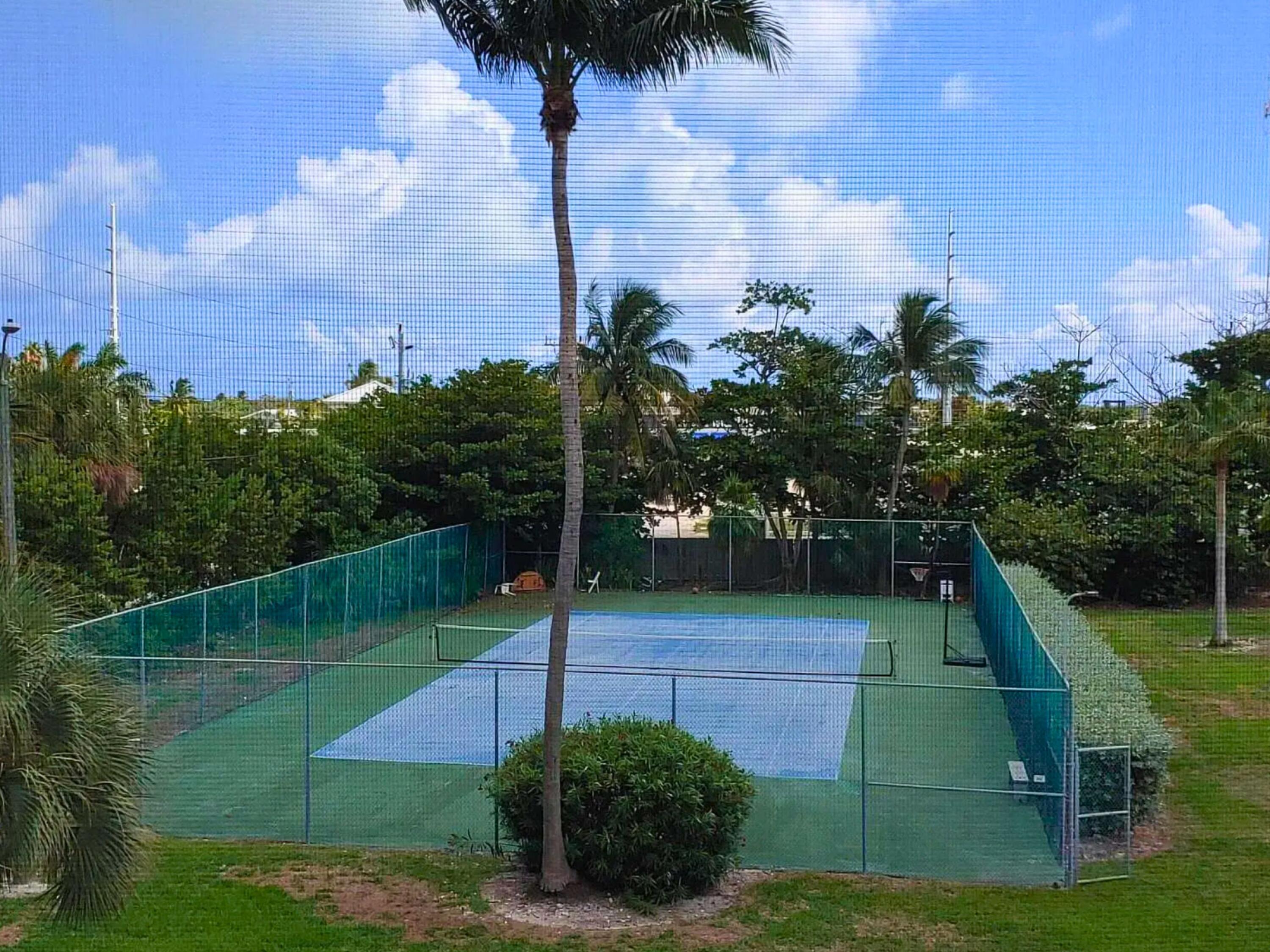 2000 Overseas Highway 4g Property Photo 42