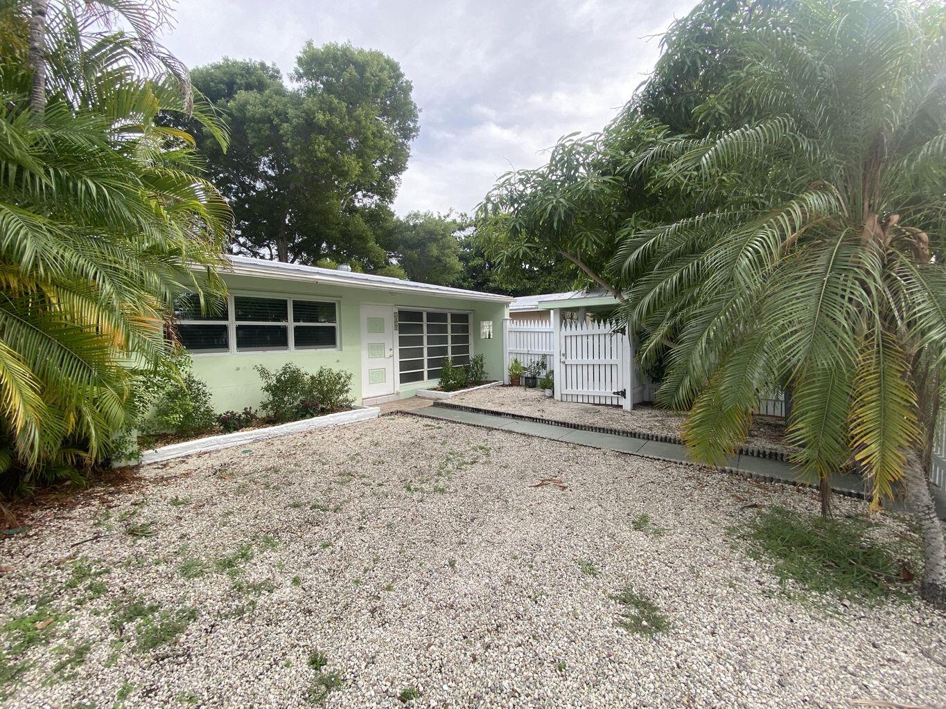 2928 Fogarty Avenue Property Photo 4