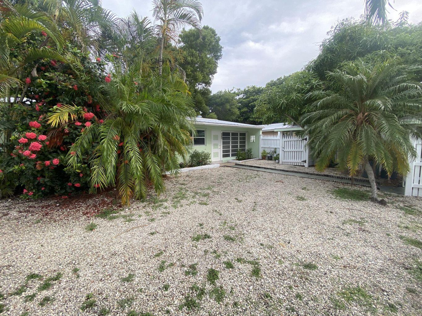 2928 Fogarty Avenue Property Photo 5