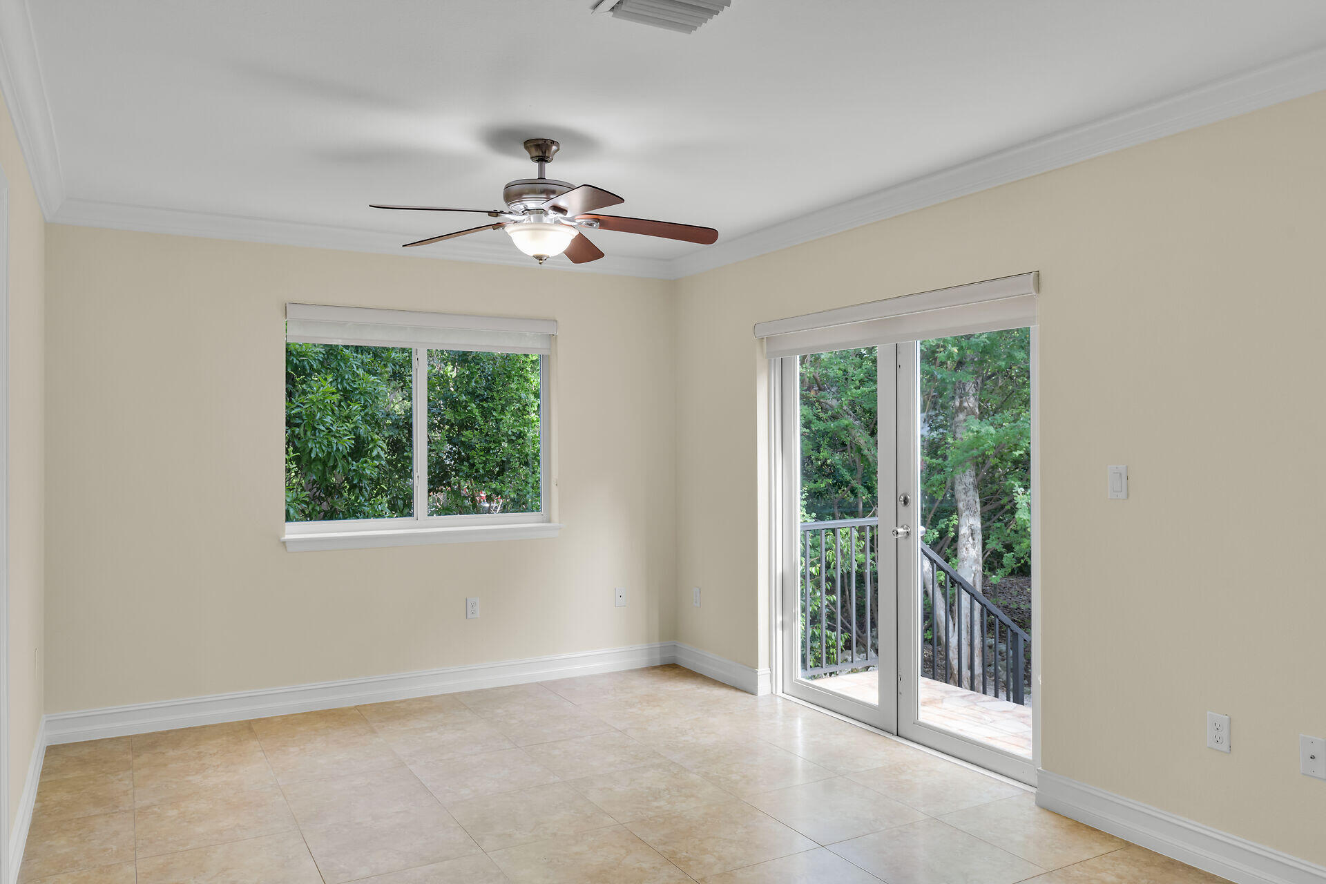 30 Seagate Boulevard Property Photo 17