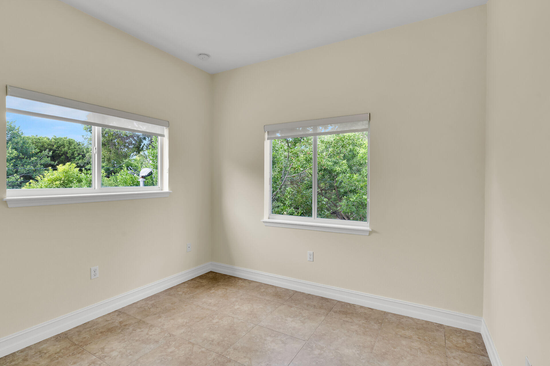 30 Seagate Boulevard Property Photo 25