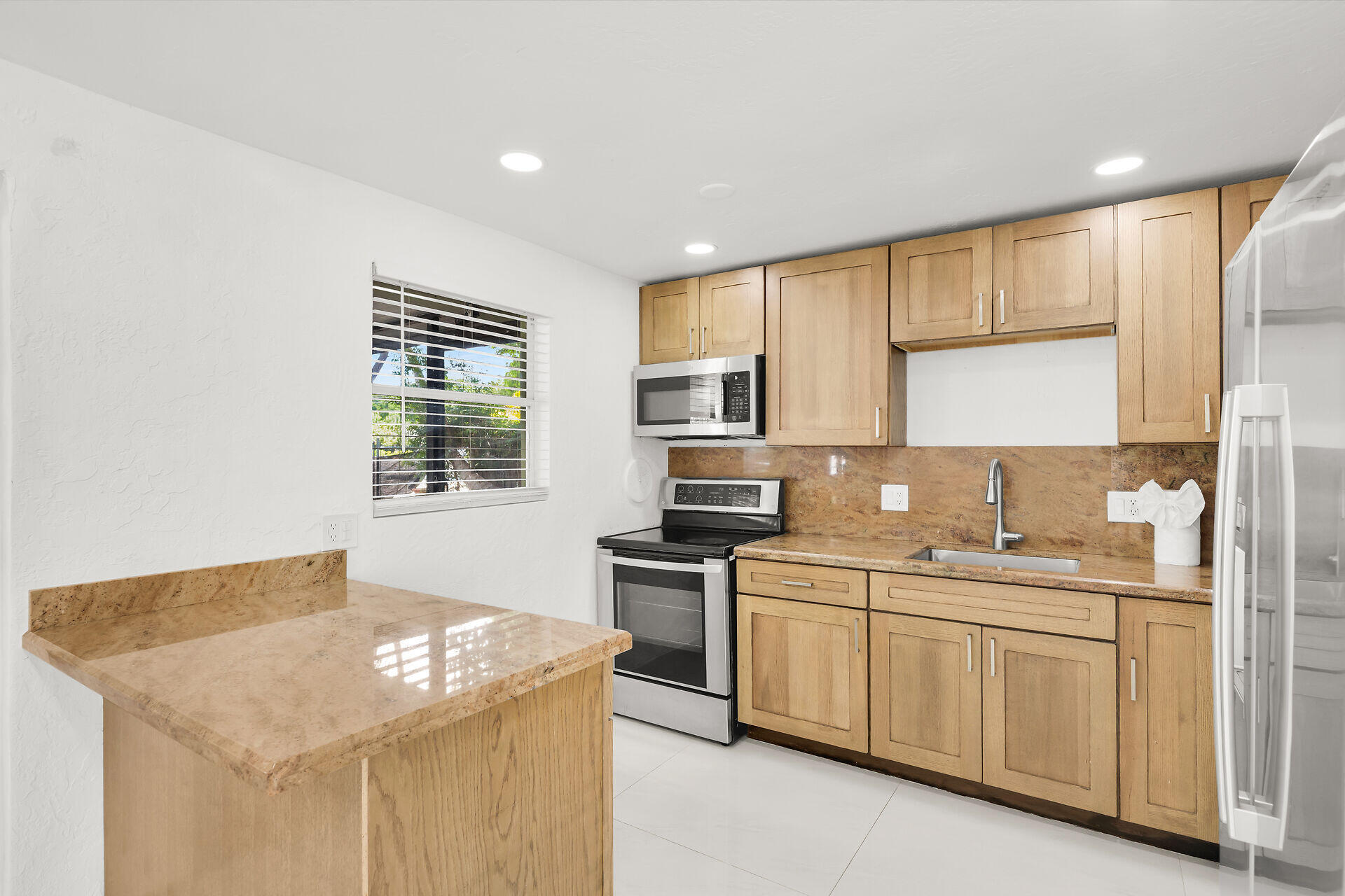 664 Colson Drive Property Photo 12