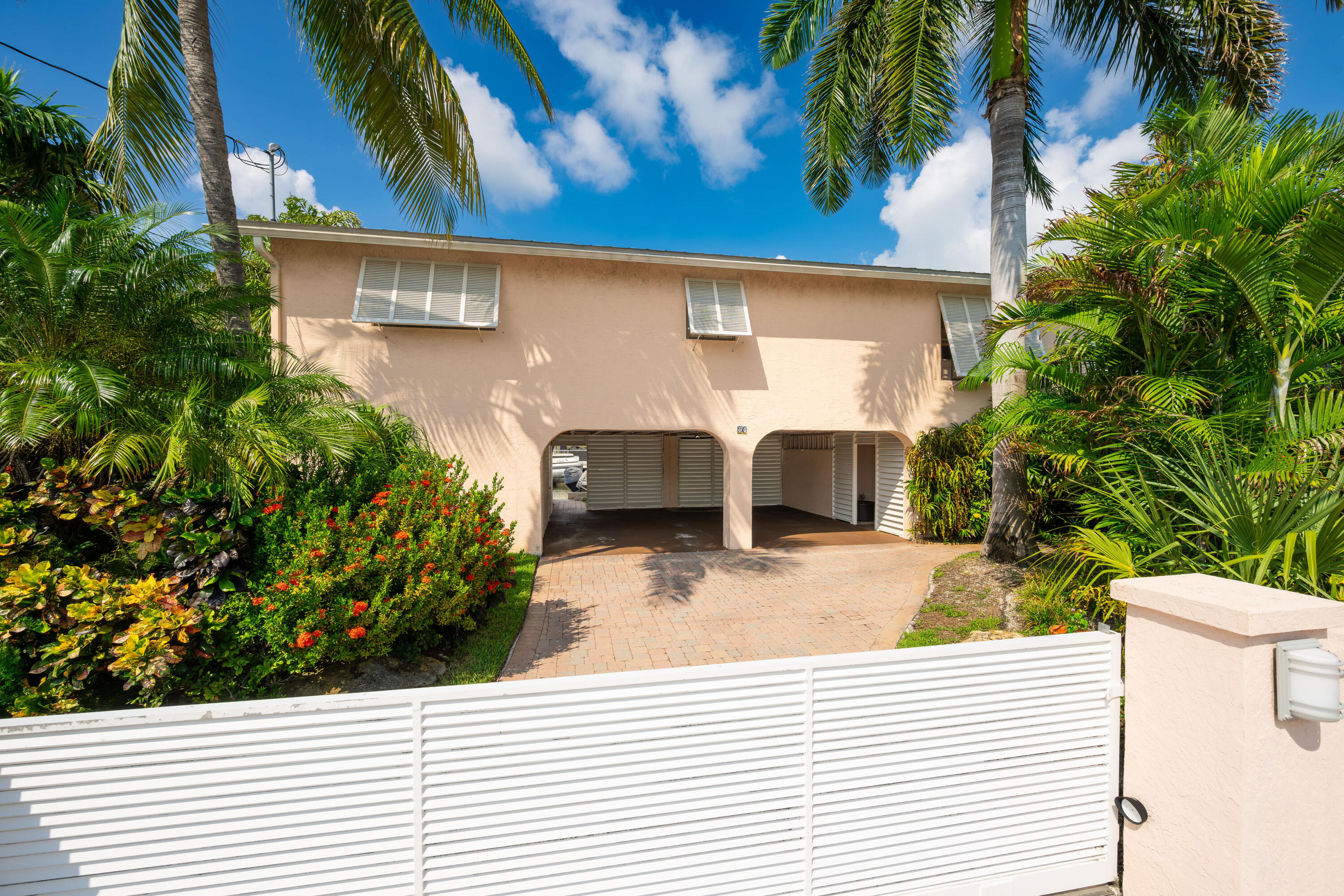 30 Calle Uno Property Photo 2
