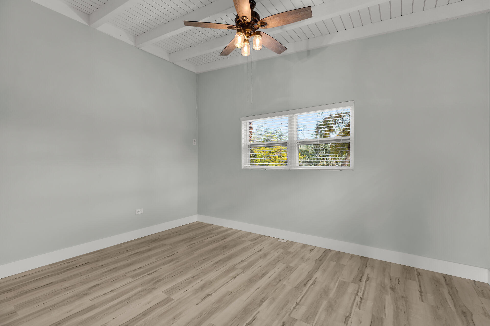 17 Manowar Drive Property Photo 9