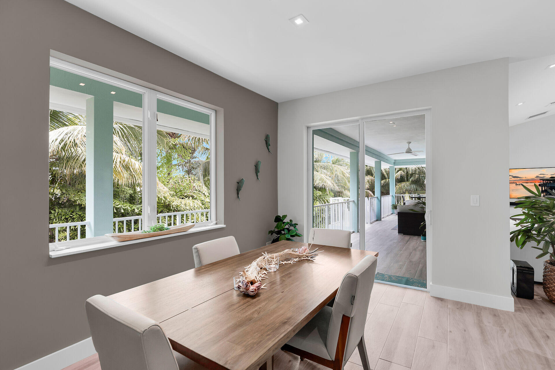 122 S Bahama Drive Property Photo 16