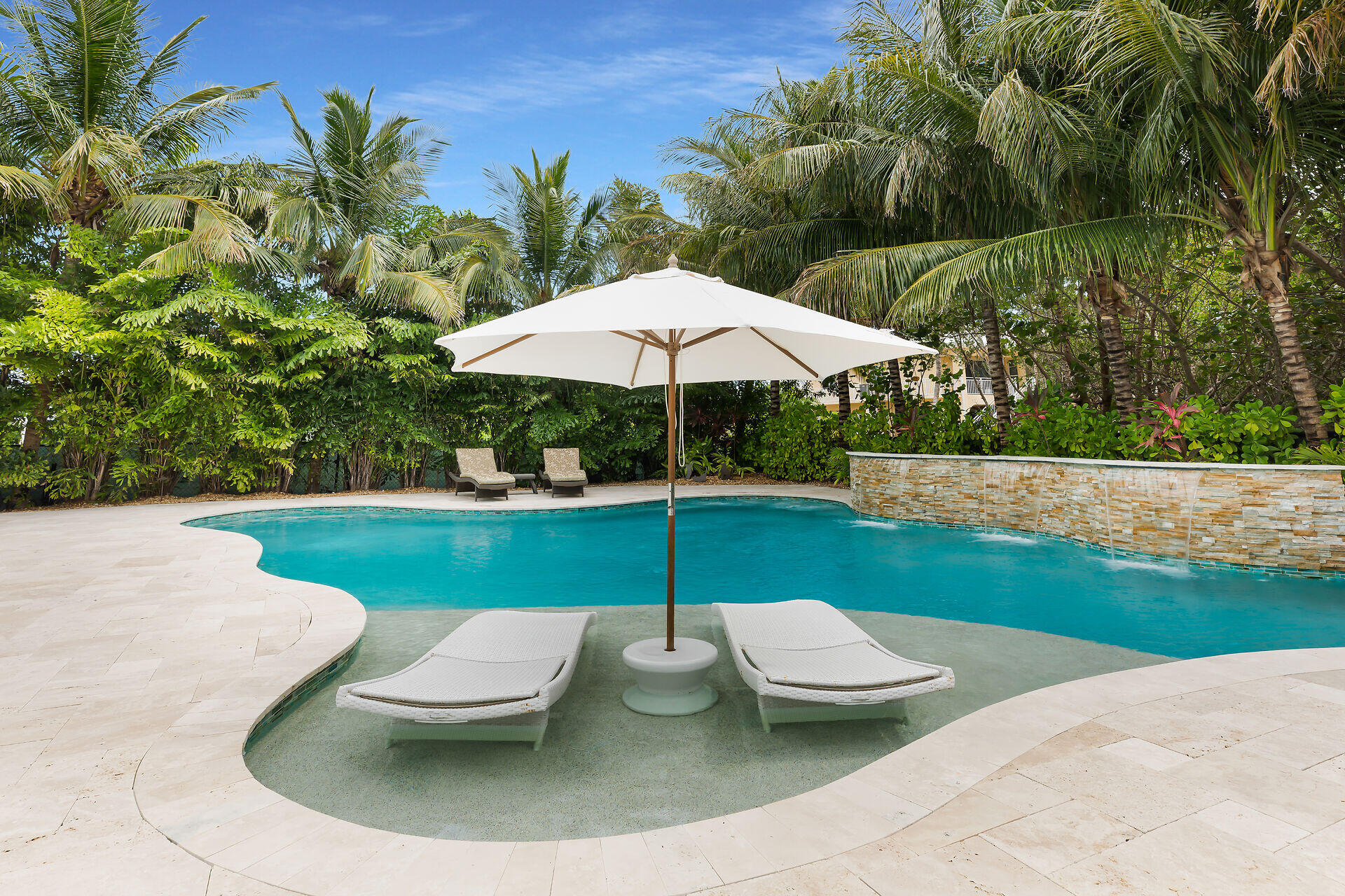 122 S Bahama Drive Property Photo 43