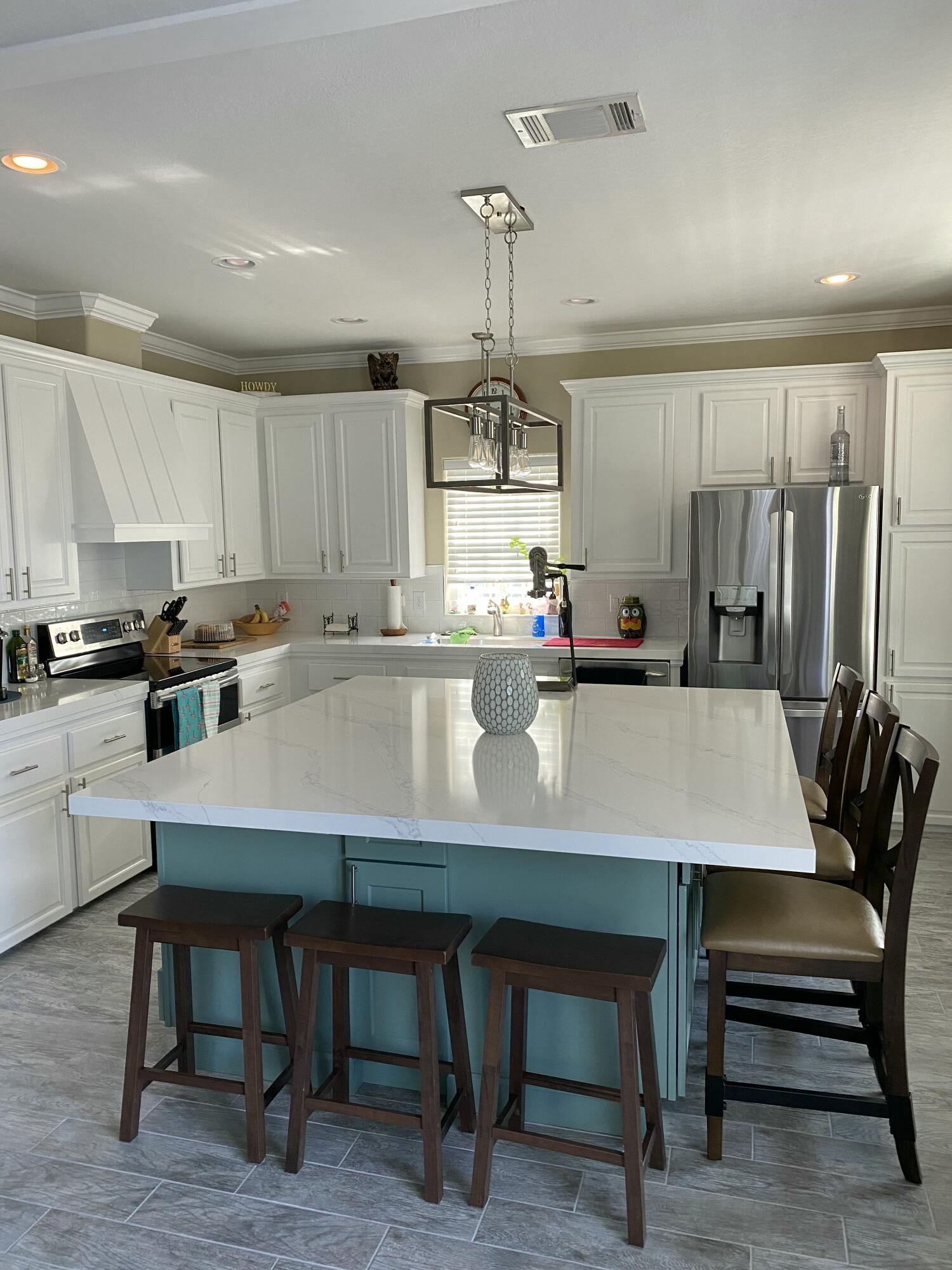 22860 Blackbeard Lane Property Photo 8