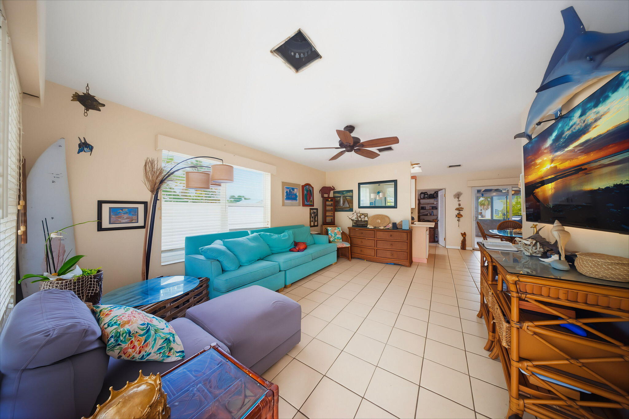 27 N Lake Drive Property Photo 5