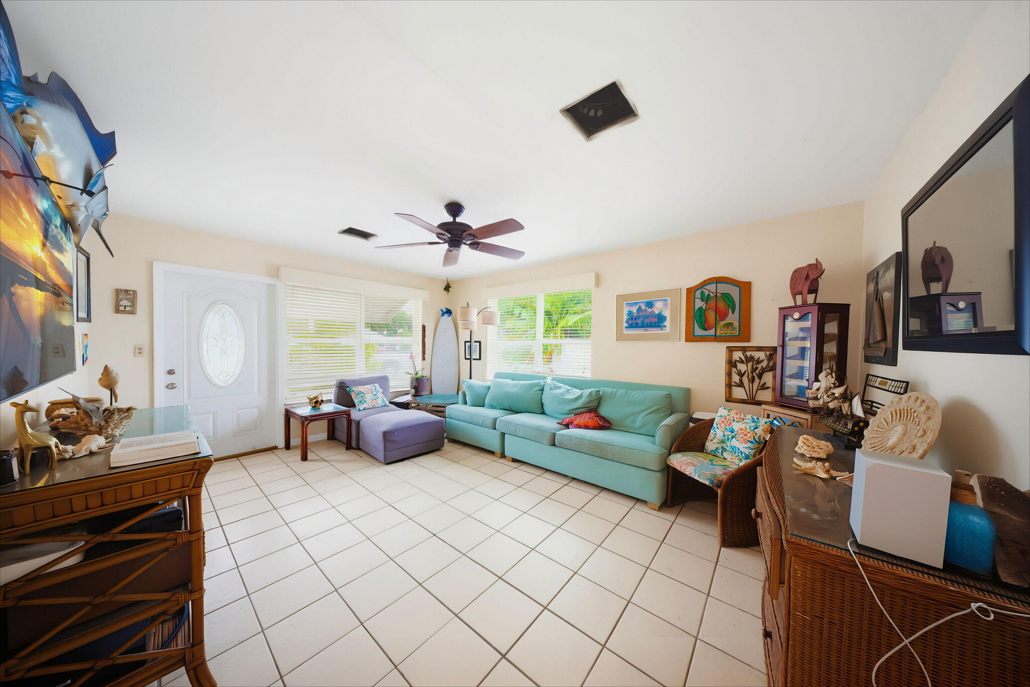 27 N Lake Drive Property Photo 7