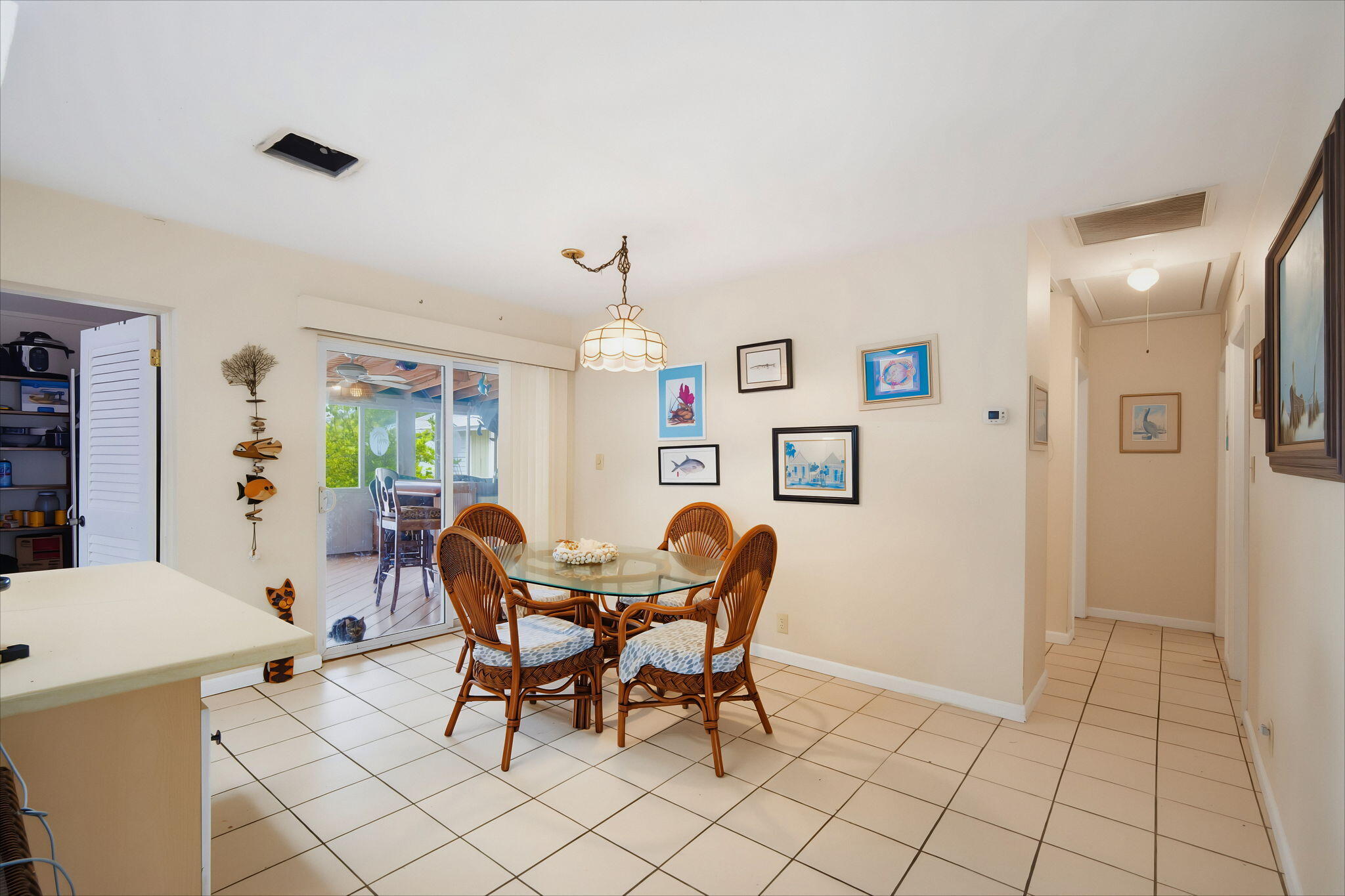 27 N Lake Drive Property Photo 9