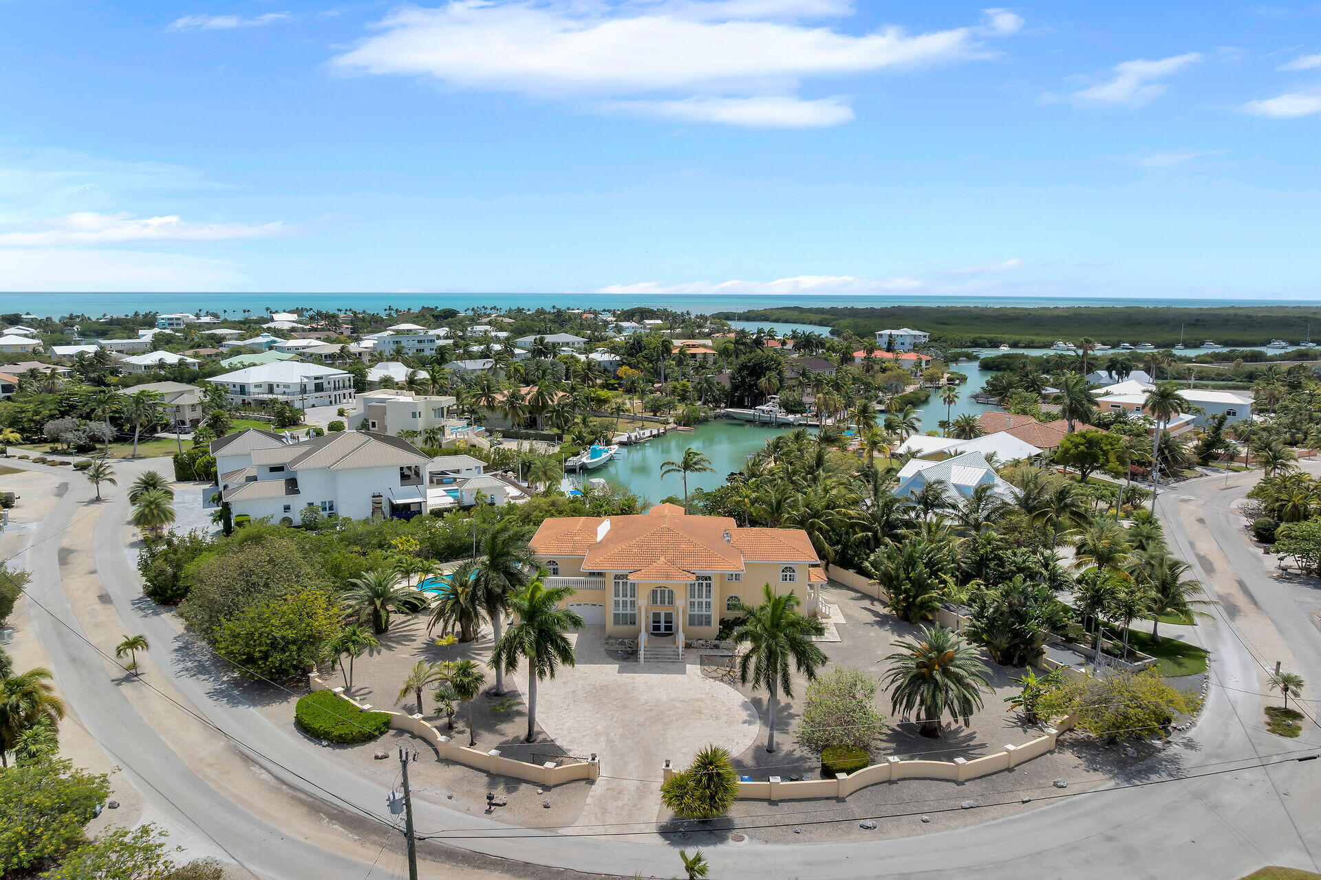121 Calle Ensueno Property Photo 4