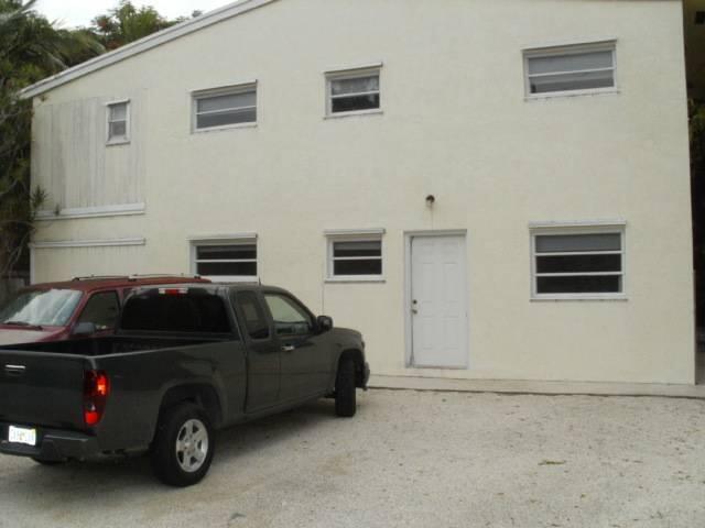 30 Palm Beach Drive Property Photo 4