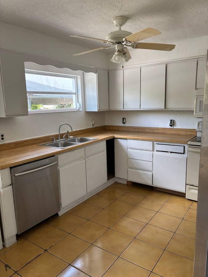 30 Palm Beach Drive Property Photo 6