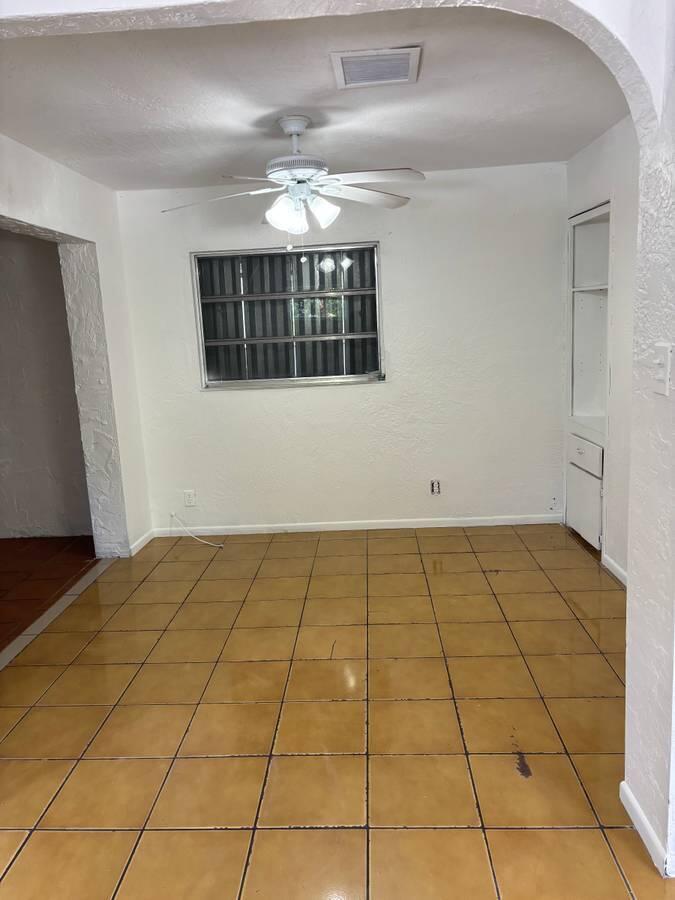 30 Palm Beach Drive Property Photo 10