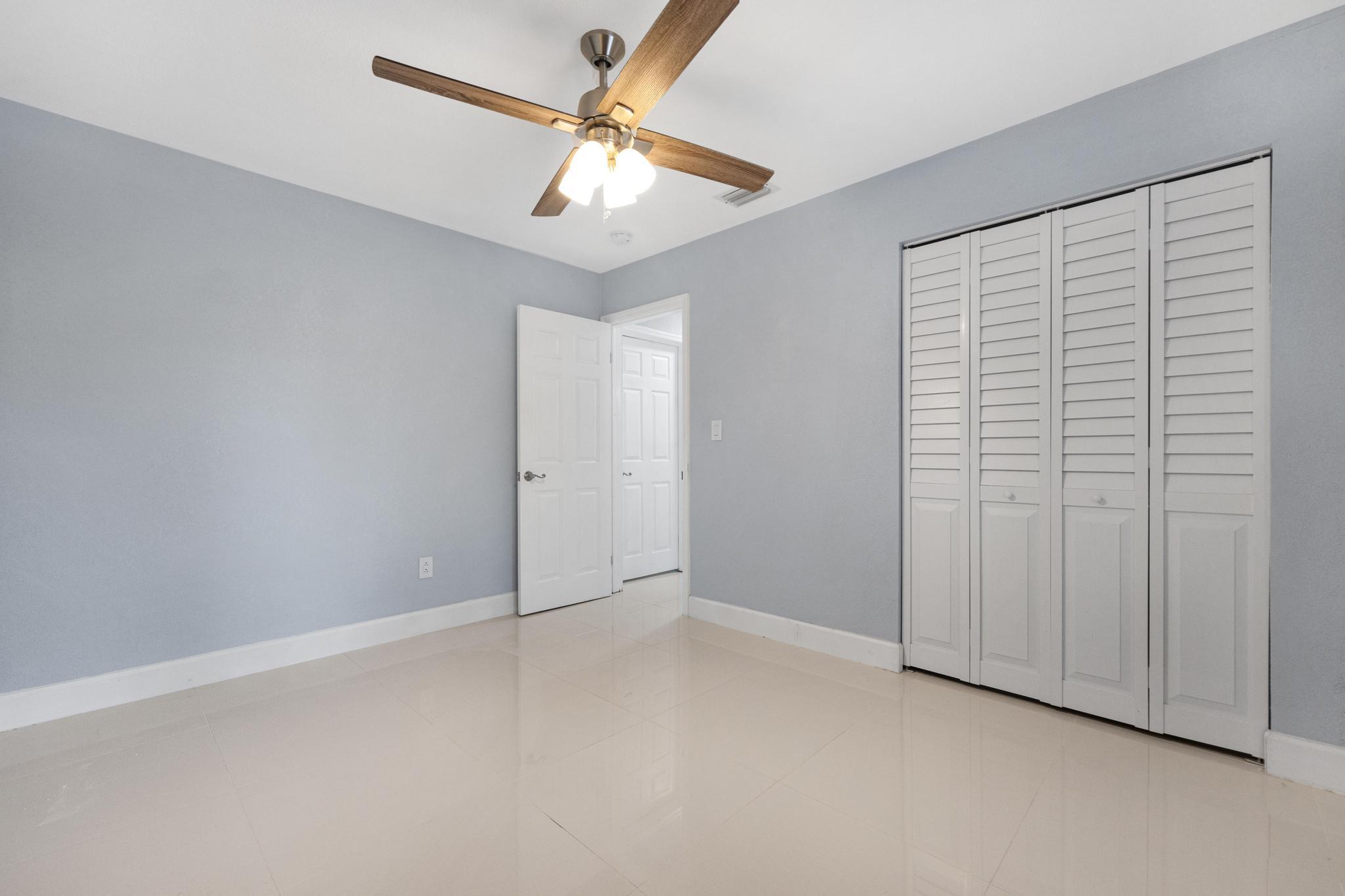 980 Oleander Road Property Photo 18