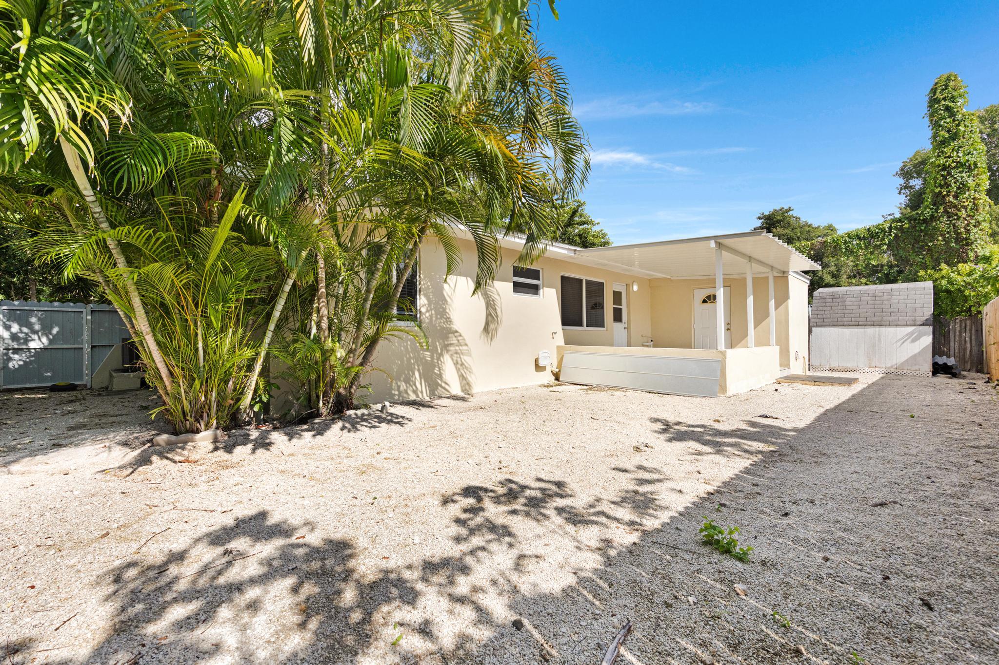 980 Oleander Road Property Photo 28