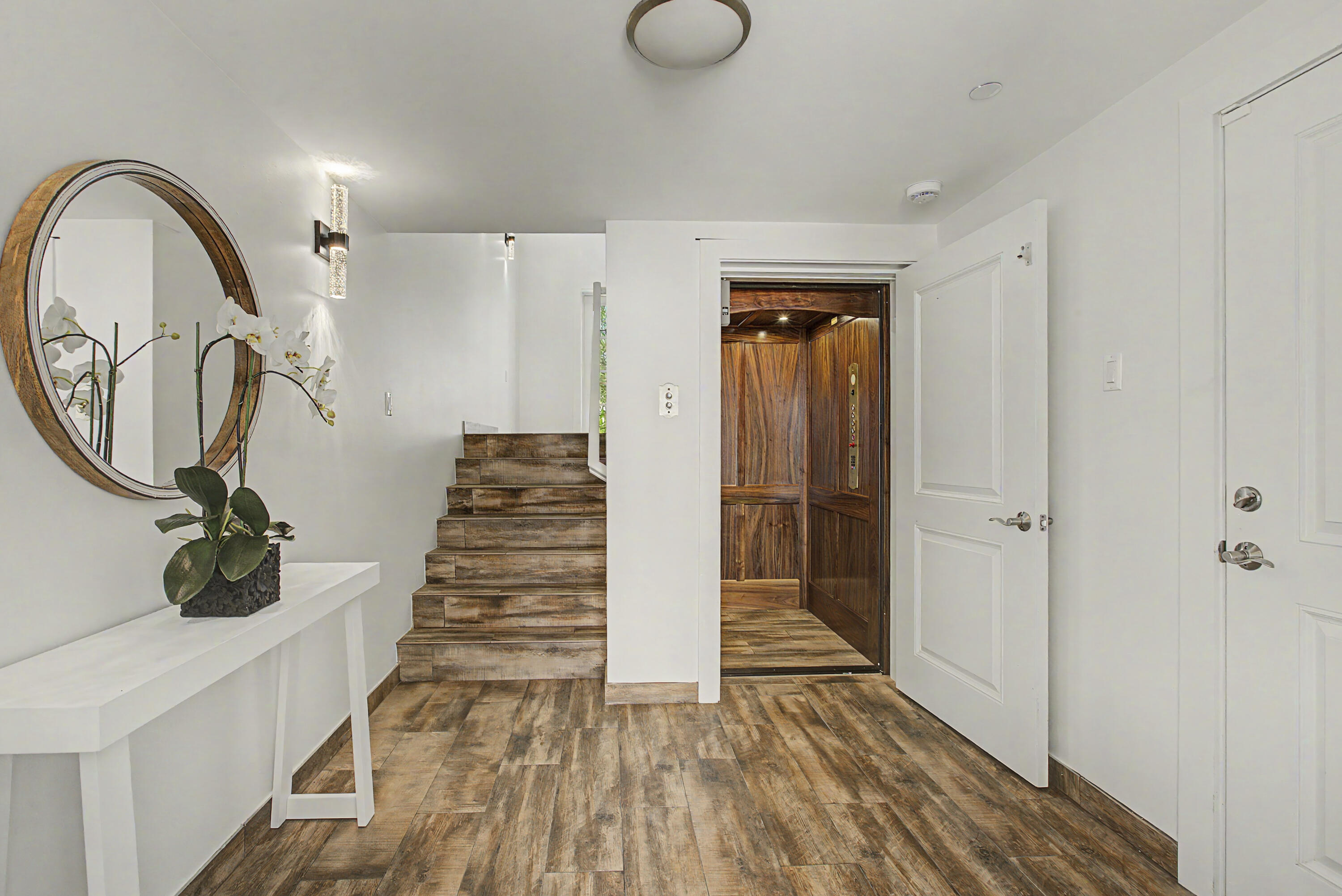 119 Simonton Street Property Photo 4