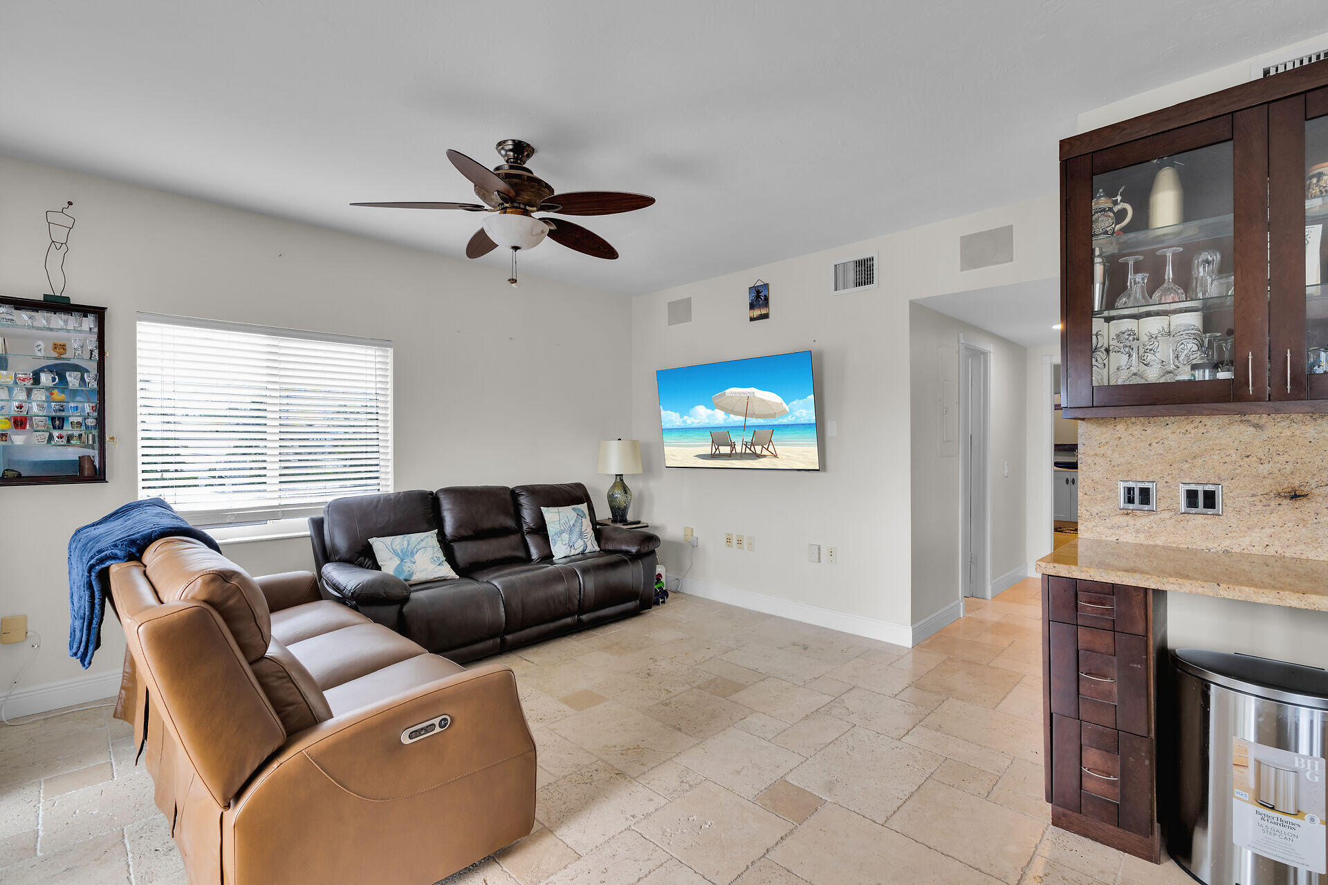311 Buttonwood Circle Property Photo 8