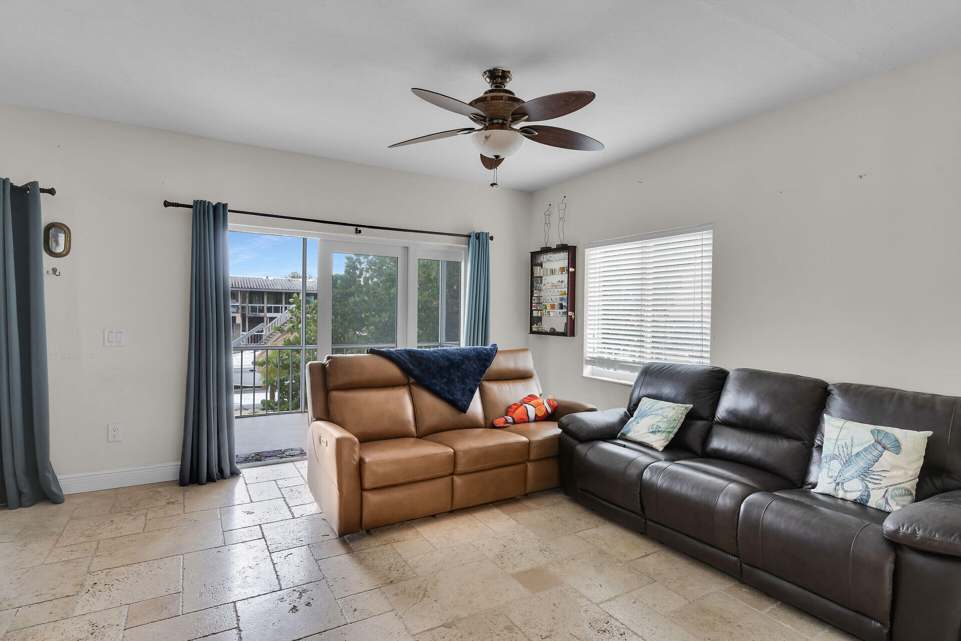 311 Buttonwood Circle Property Photo 12