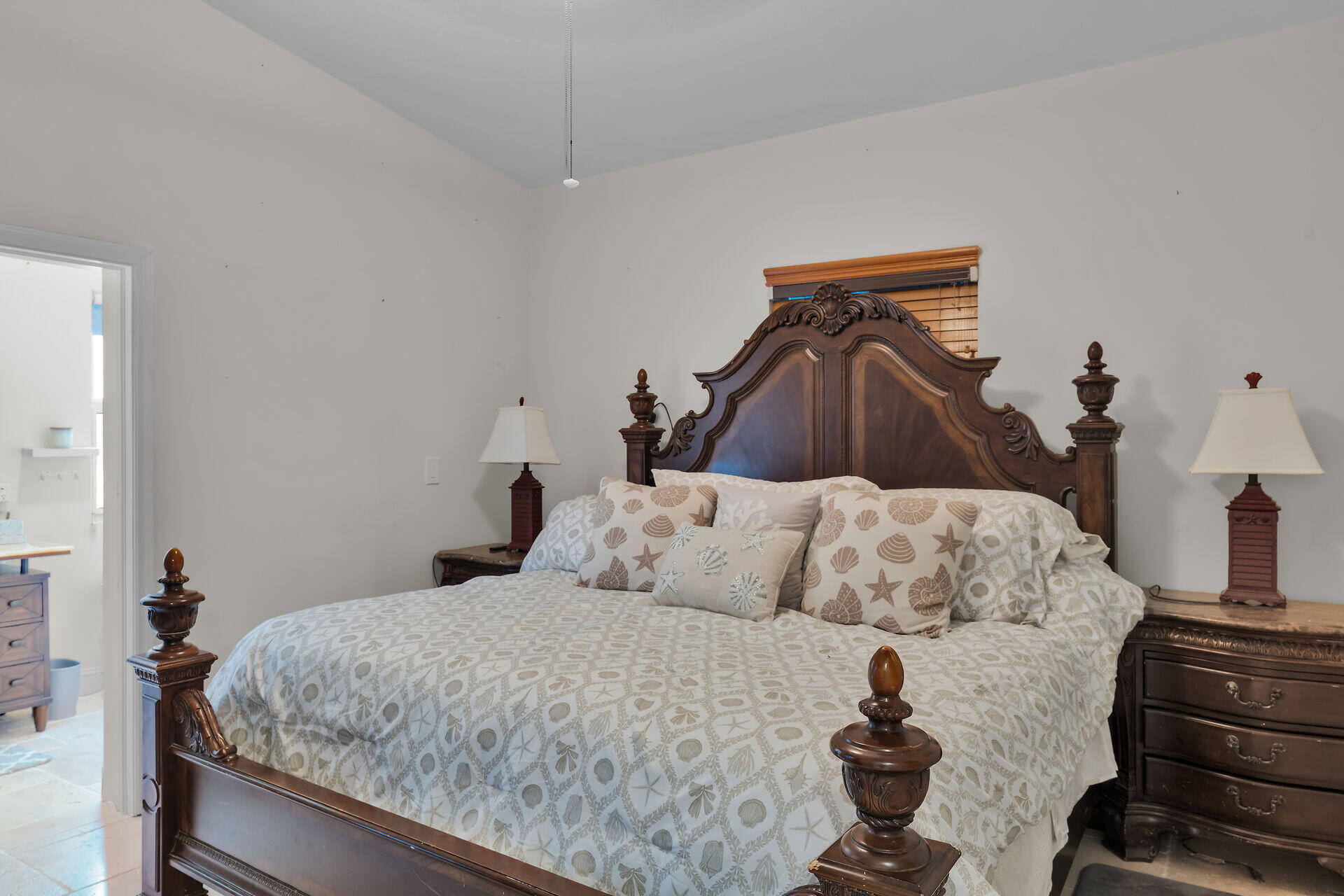 311 Buttonwood Circle Property Photo 18