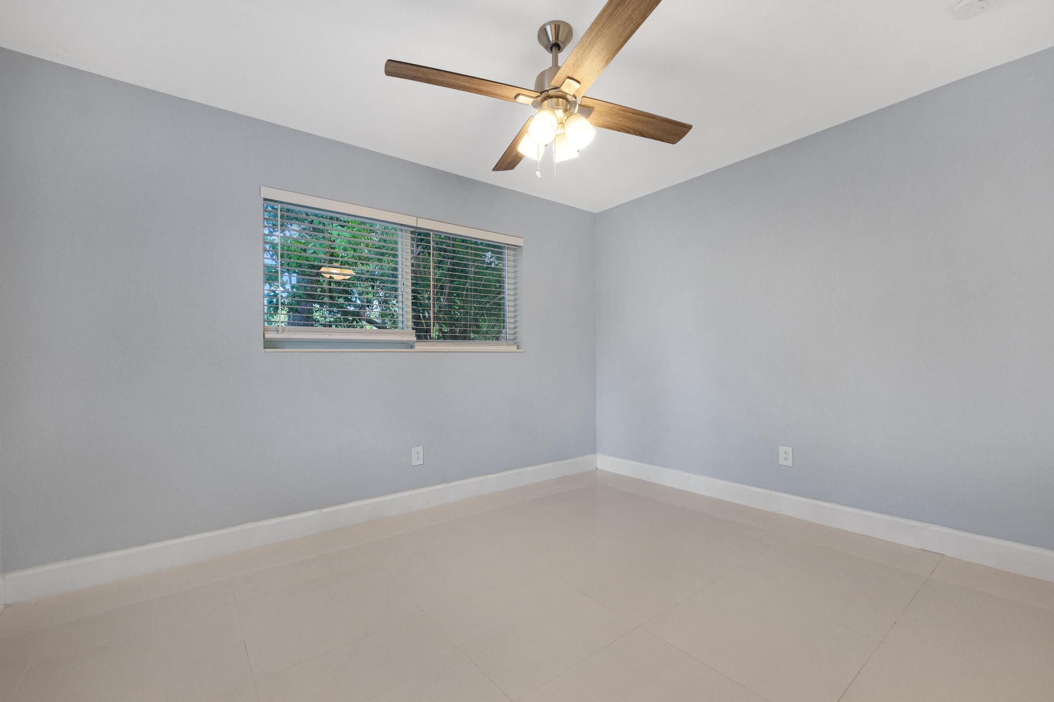 980 Oleander Road Property Photo 16