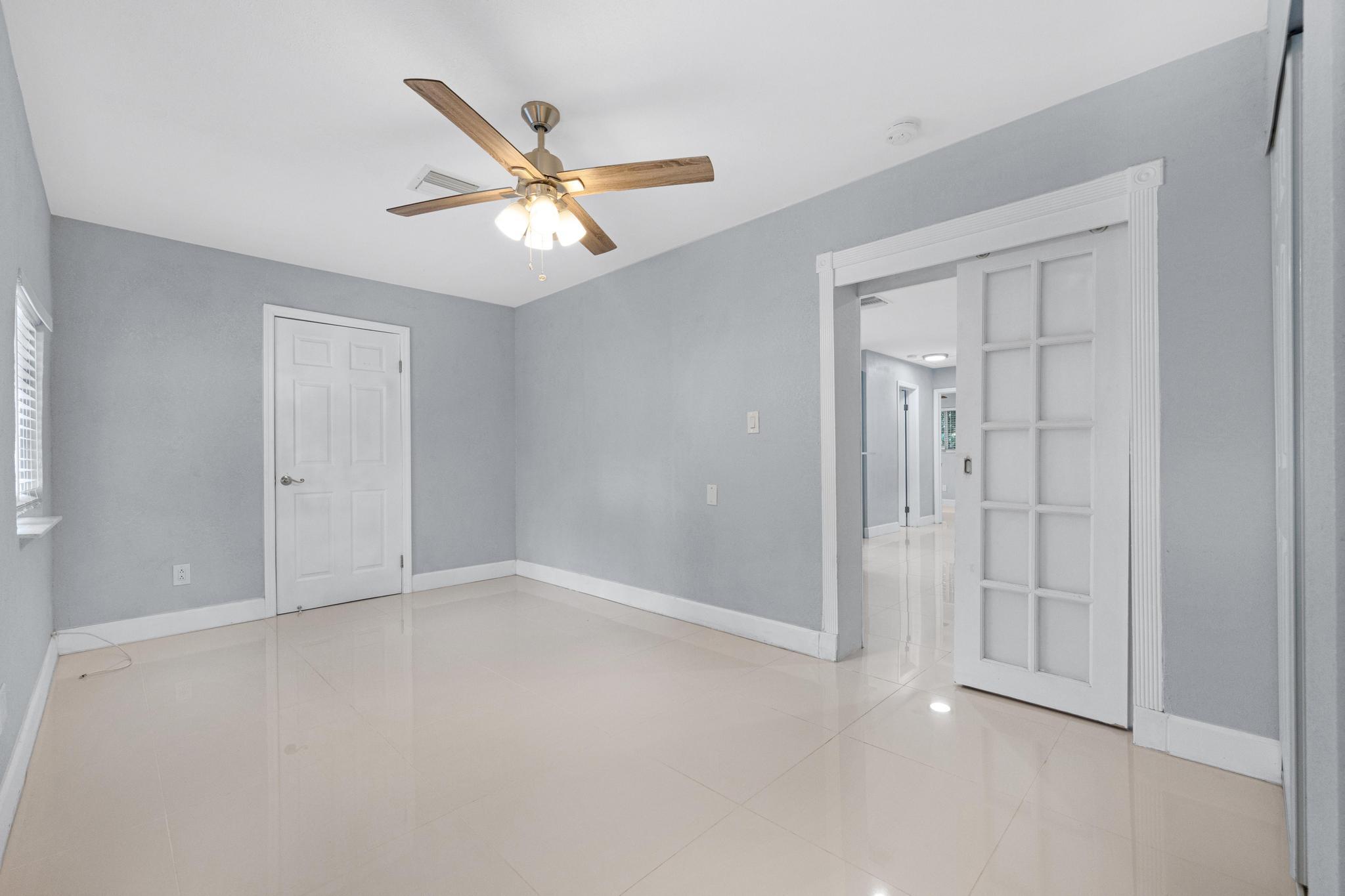 980 Oleander Road Property Photo 18