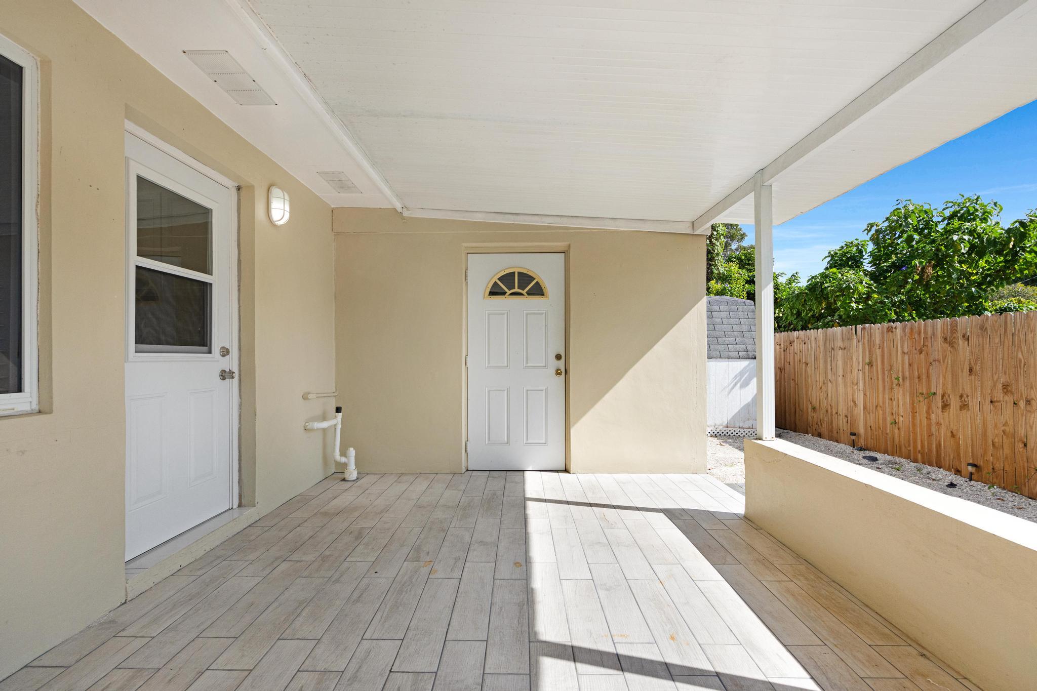 980 Oleander Road Property Photo 29