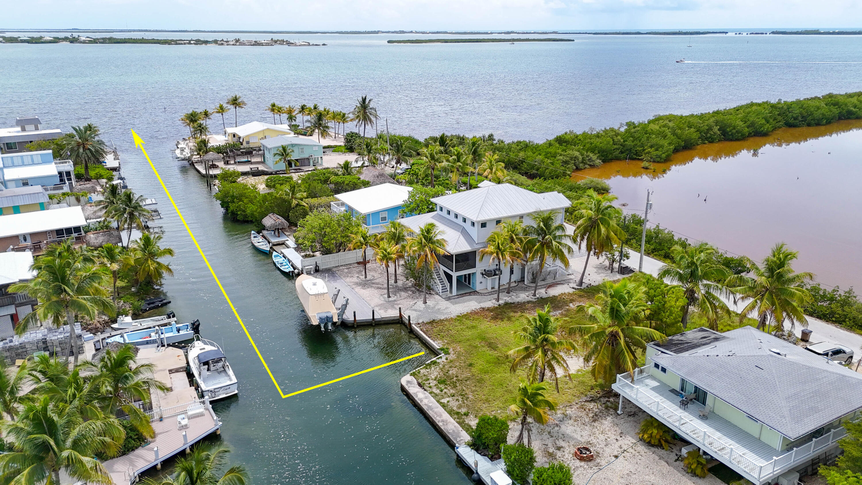 28525 Jolly Roger Drive Property Photo 1
