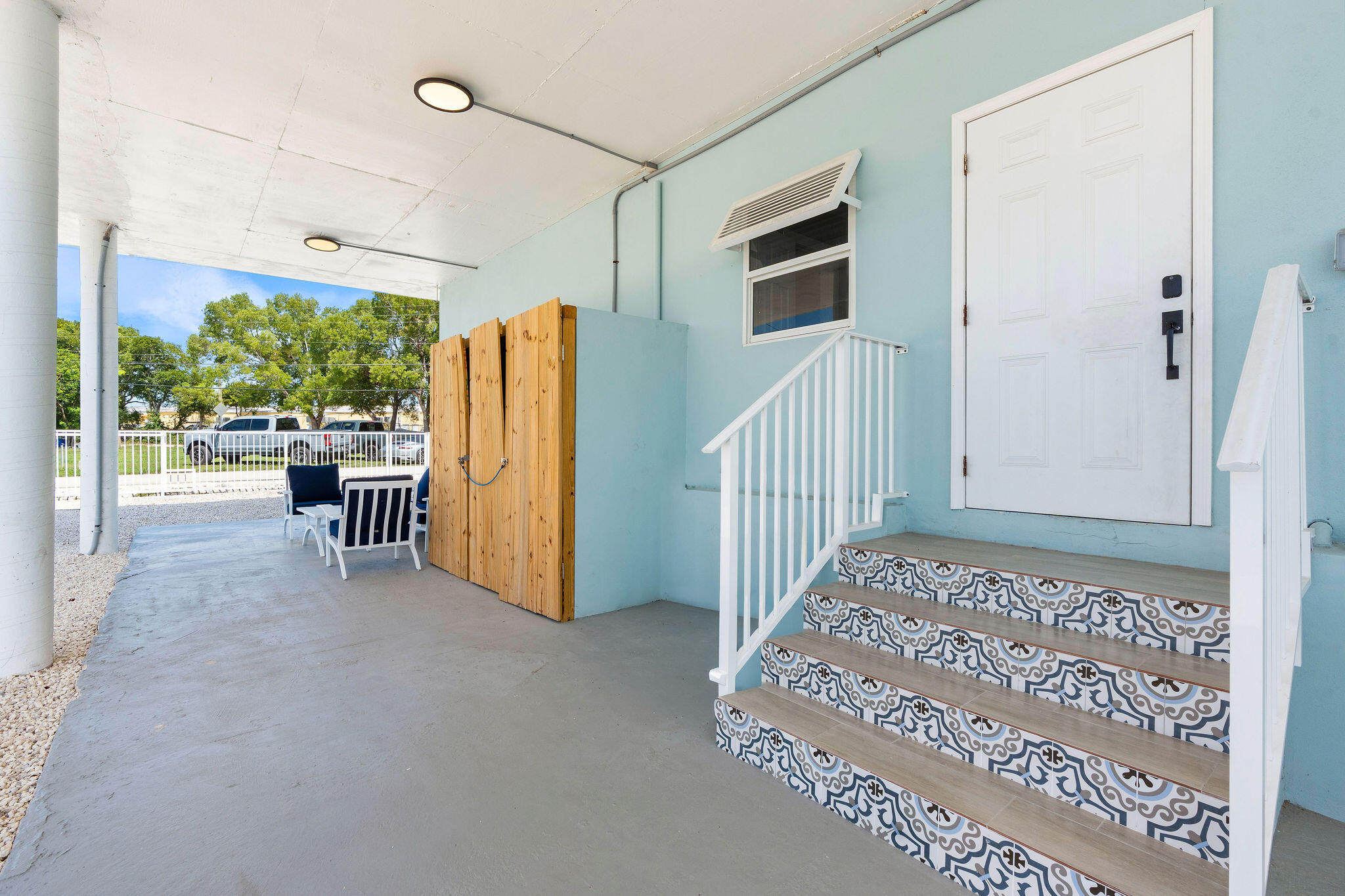 1007 Hialeah Lane Property Photo 6