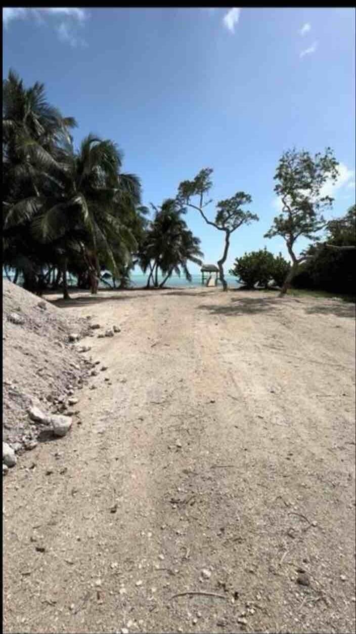77481 Overseas Highway Property Photo 4