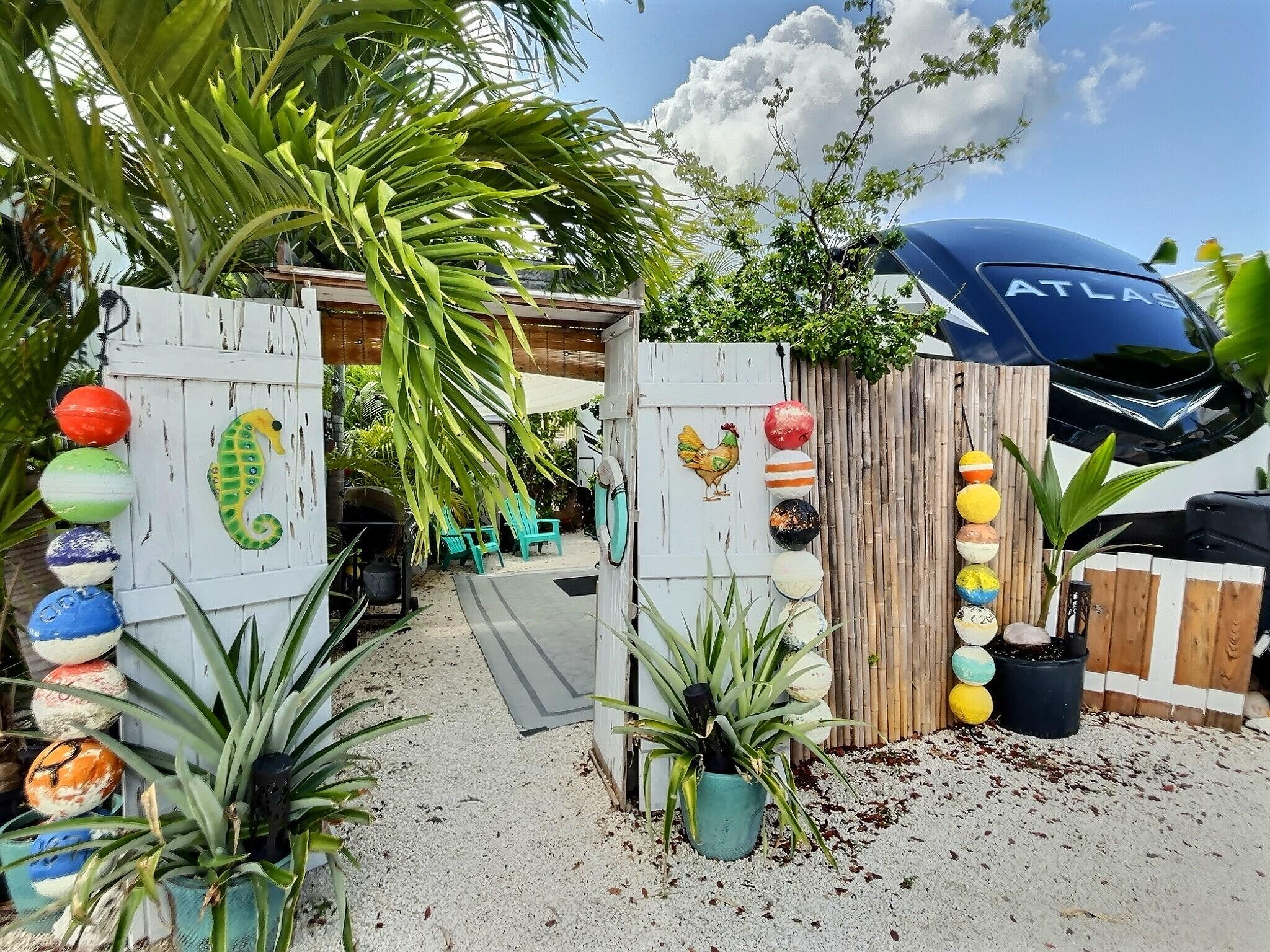29859 Overseas Highway 27 Property Photo 2
